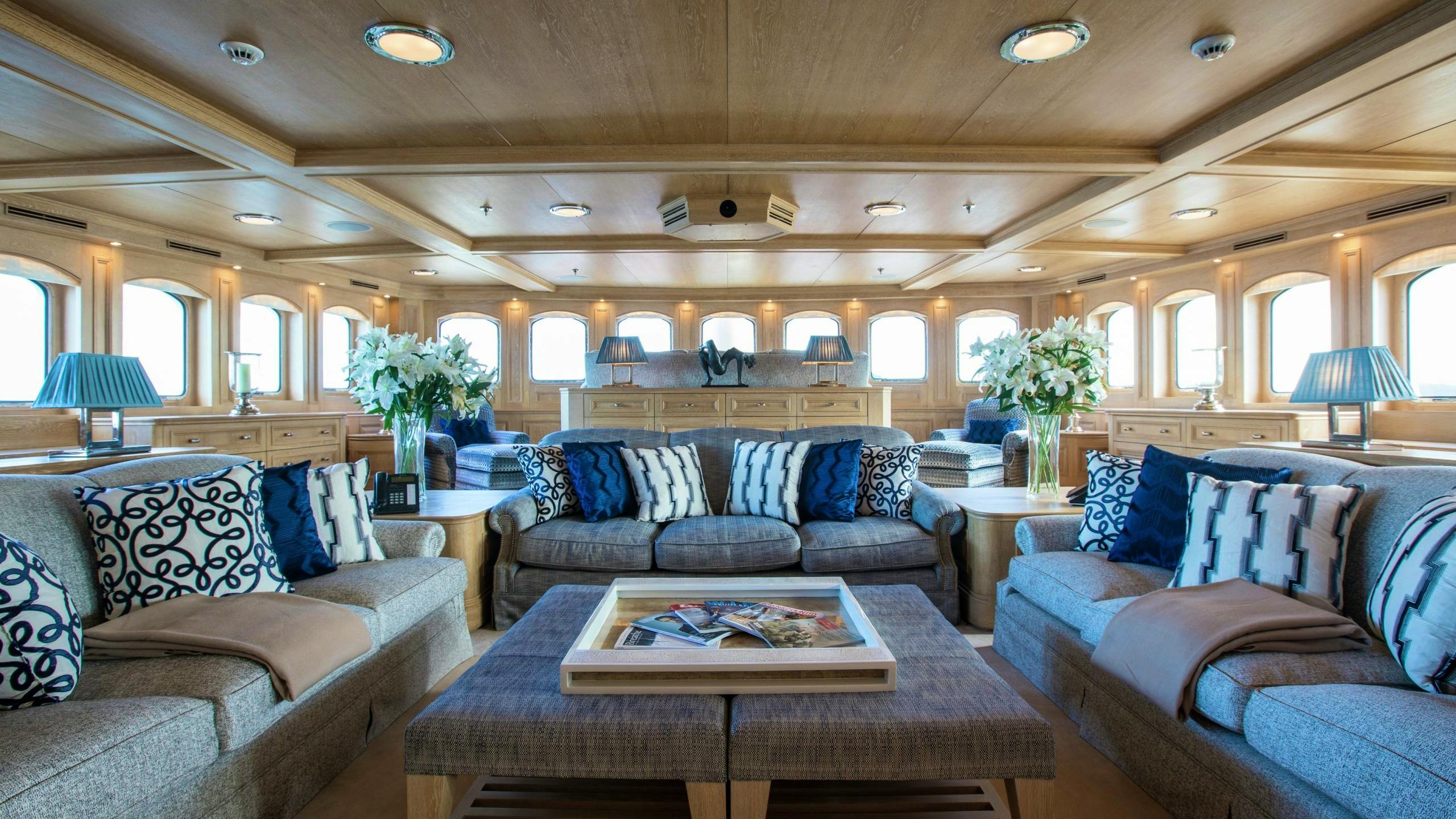 NERO Yacht