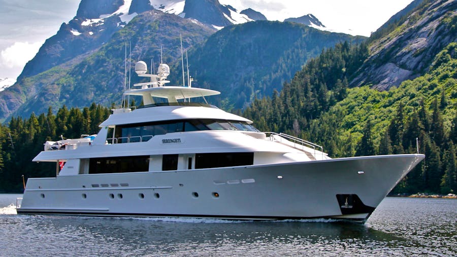 Serengeti Yacht For Charter Westport Luxury Yacht Charter