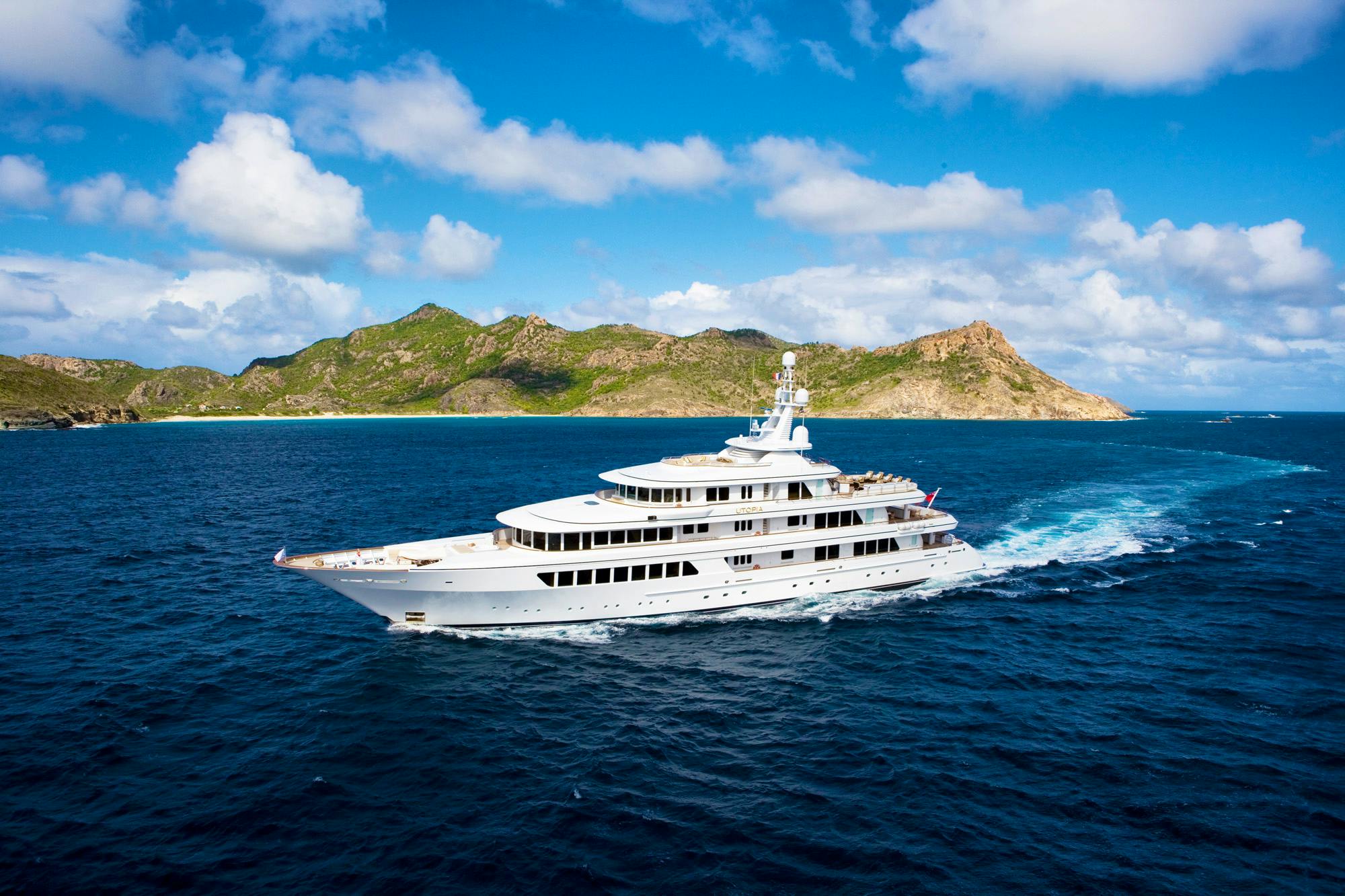 feadship yachts for charter