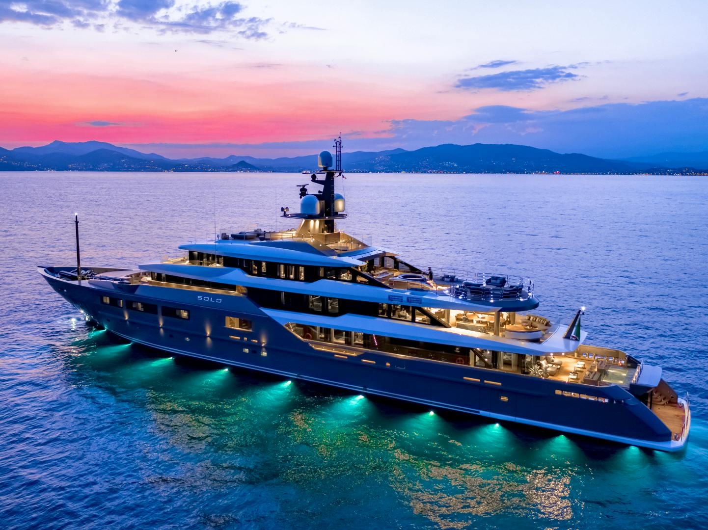 Luxury Yachts For Sale Usa - Photos