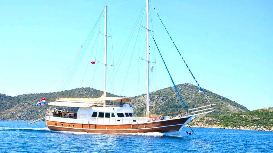 Sirena Yacht