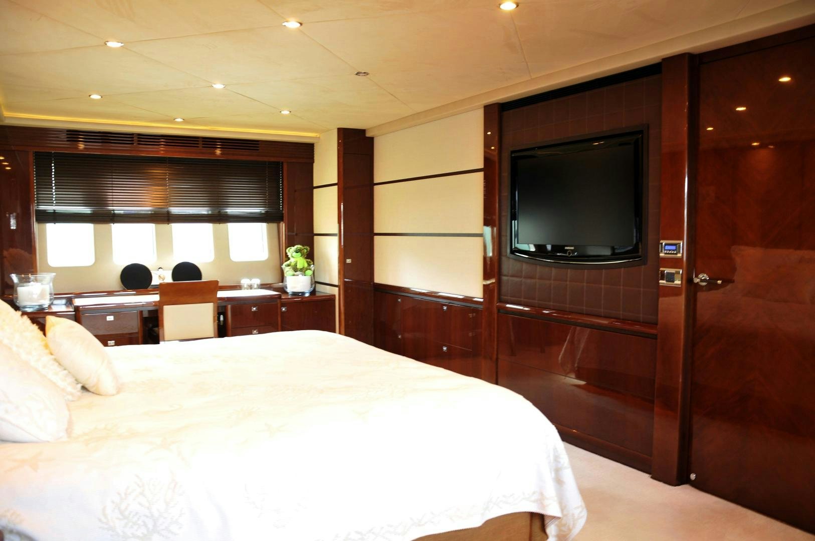 None aboard NO NAME Yacht for Sale