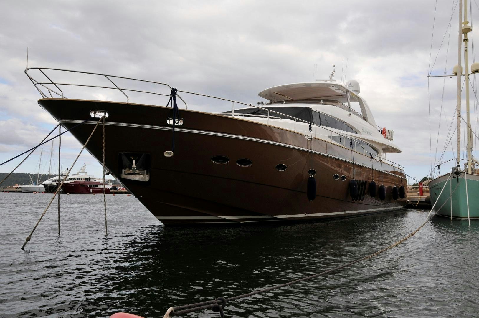 None aboard NO NAME Yacht for Sale