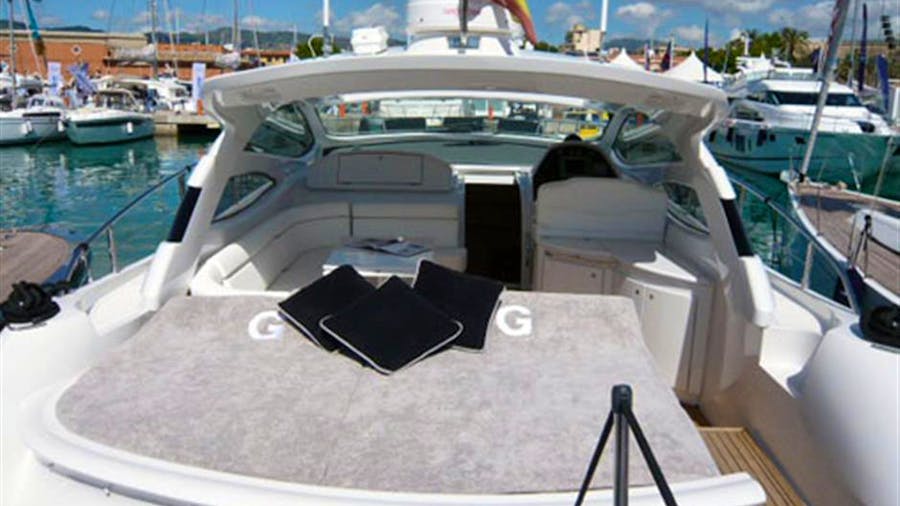GITANA Yacht for Sale | 52 PERSHING 2008