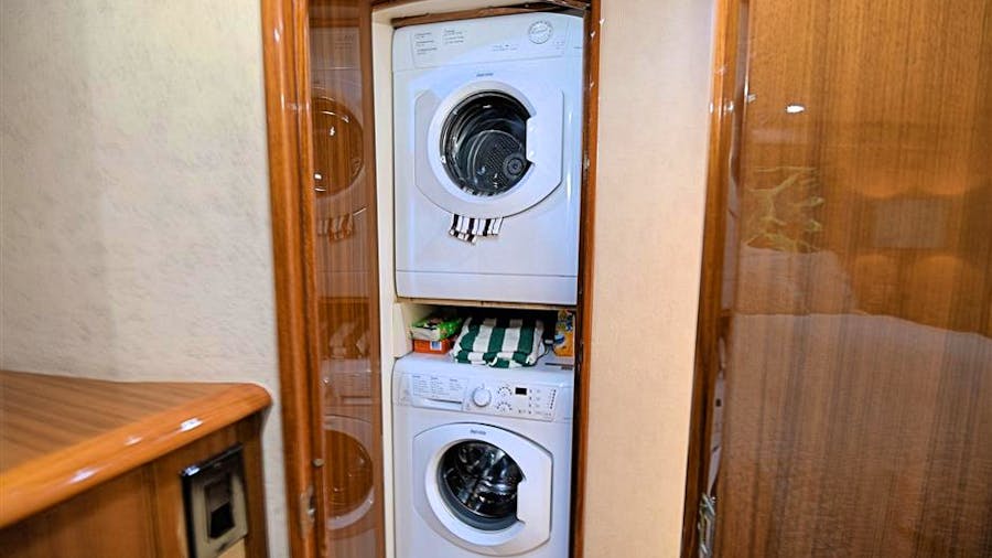 68 Viking Yacht For Sale 68 Viking 2006