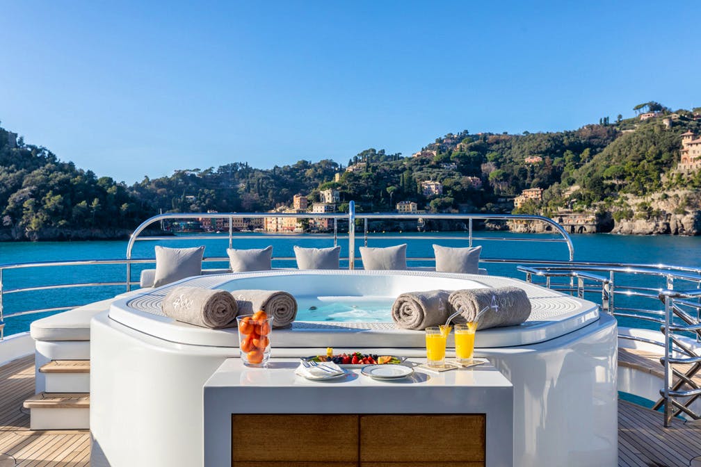 Features for REVELRY Private Luxury Yacht For charter
