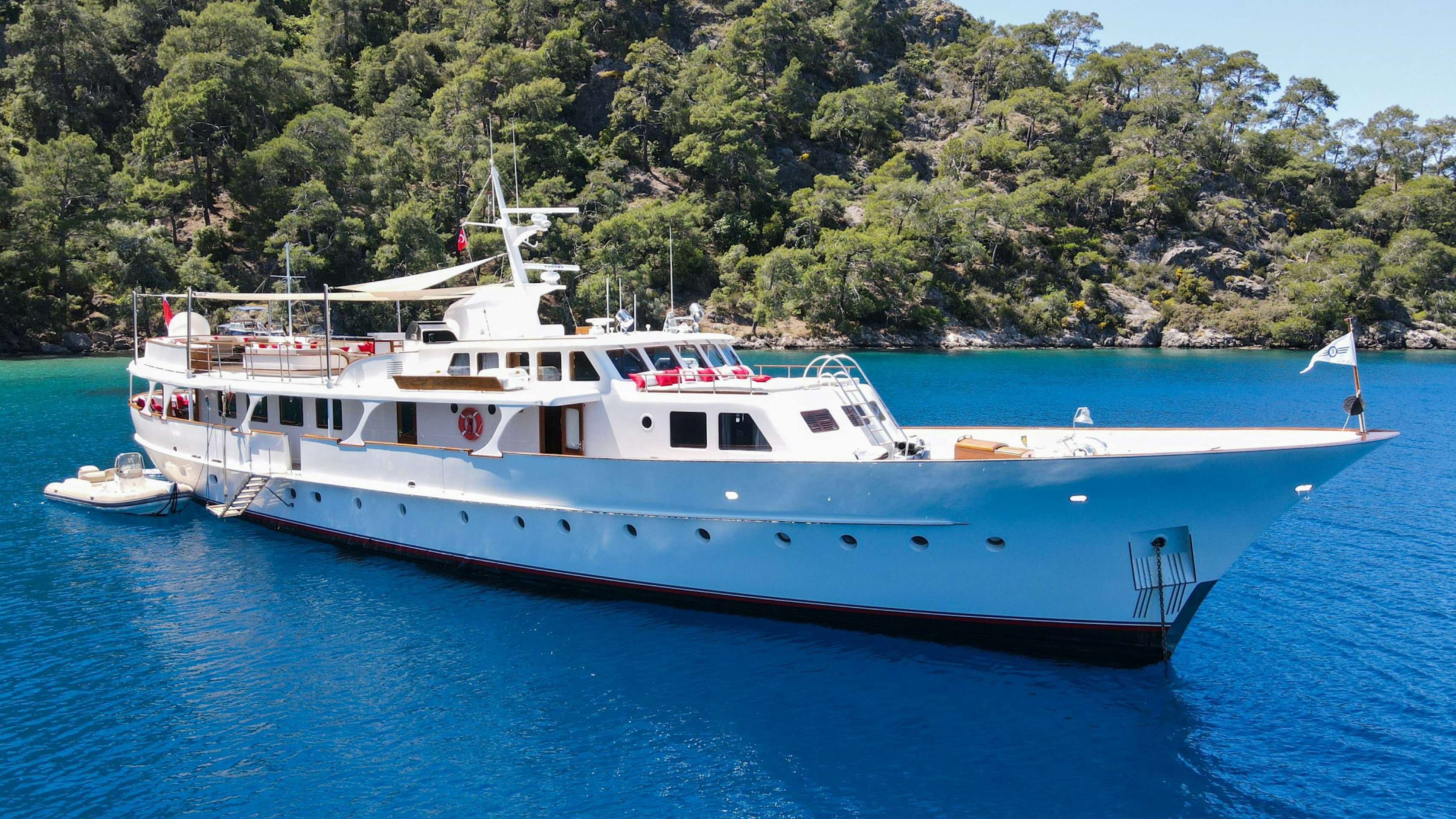 Watch Video for ALHAMBRA Yacht for Charter