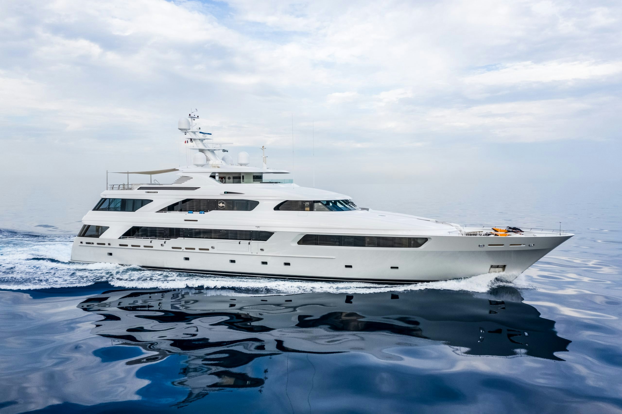 Watch Video for VICTORIA DEL MAR Yacht for Charter