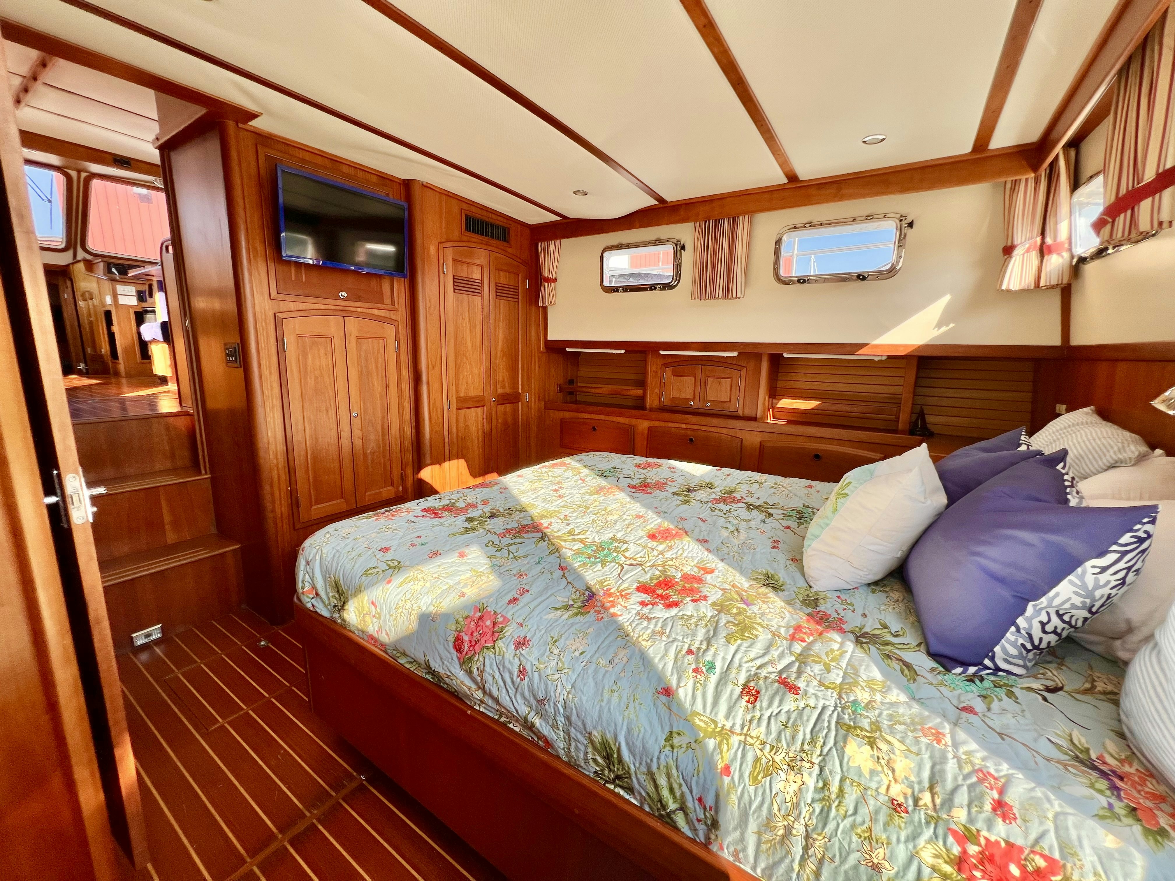 a bed in a cabin aboard SWAMP FOX Yacht for Sale
