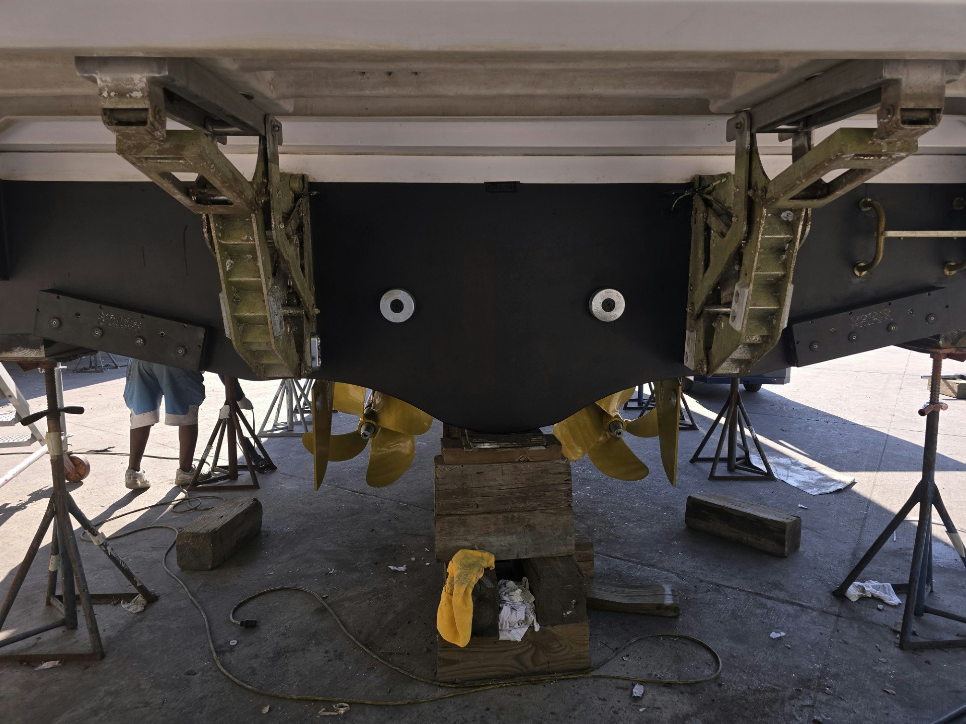 a large machine with a large piece of wood on it aboard ENDLESS SUMMER Yacht for Sale