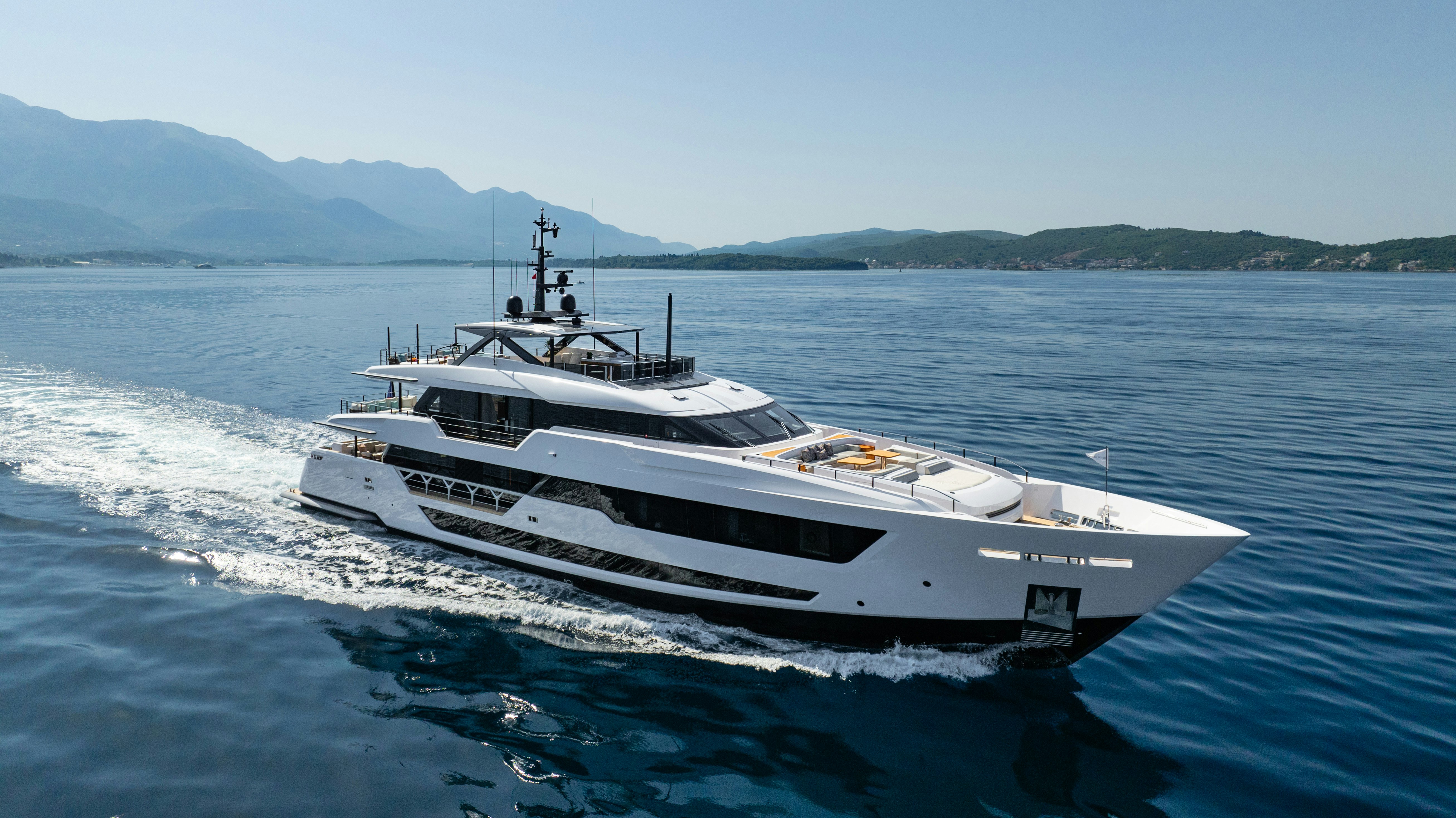 MAXIMILIAN MMIV Yacht for Charter | 147' 8