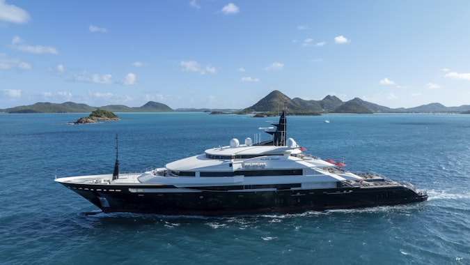 ALFA NERO Yacht