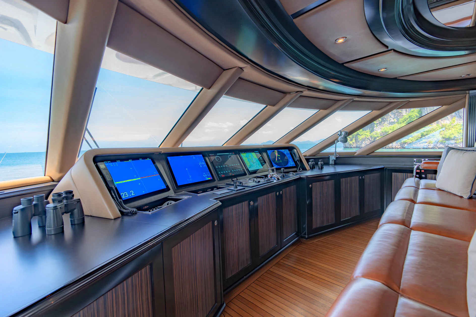 a large room with computers aboard SWEET CAROLINE II Yacht for Sale
