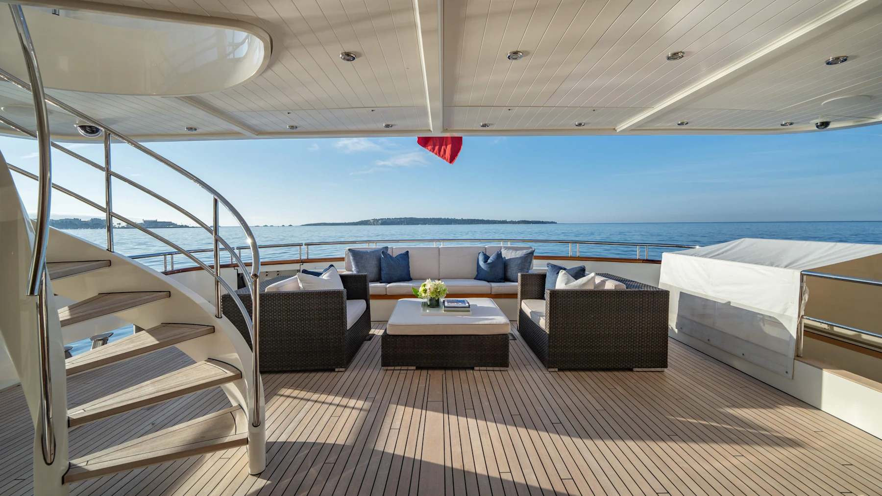FABULOUS CHARACTER yacht charter 5