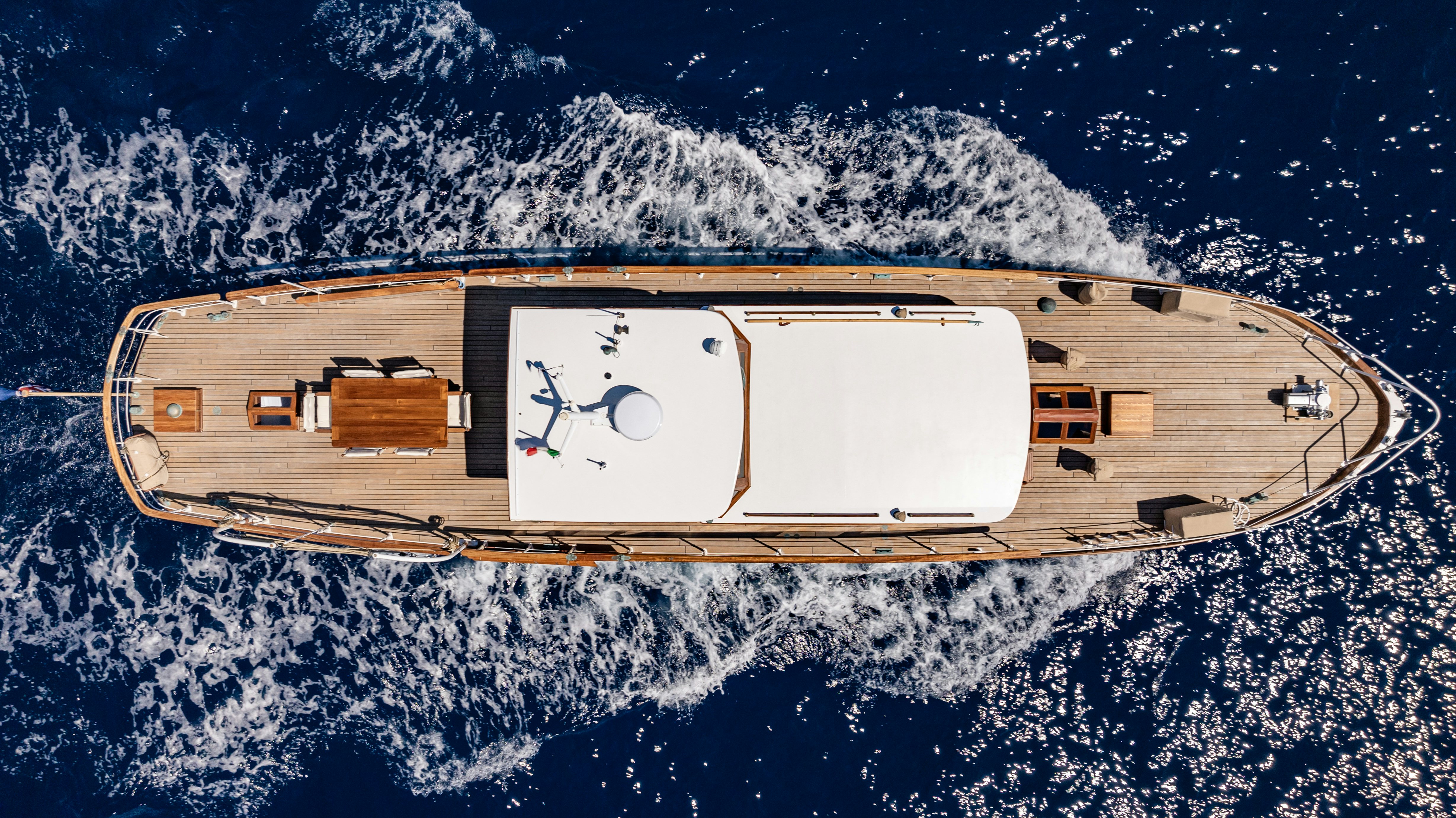 a computer generated image of a space ship aboard SILVER LASS Yacht for Sale