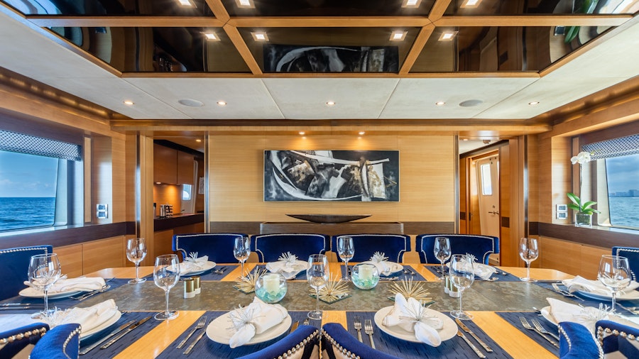 SWEET CAROLINE Yacht SWEET CAROLINE Yacht