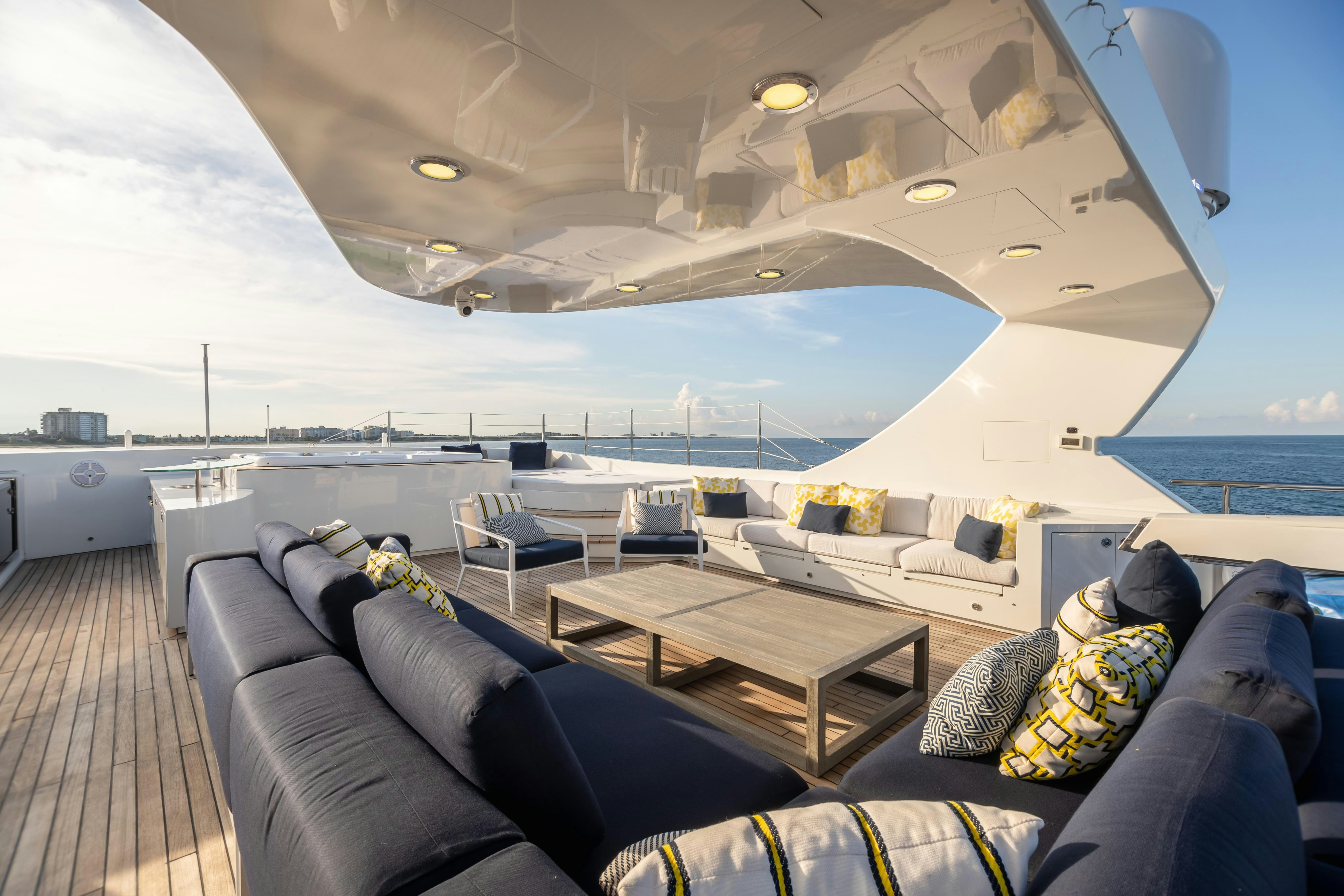 diagram aboard SWEET CAROLINE Yacht for Charter