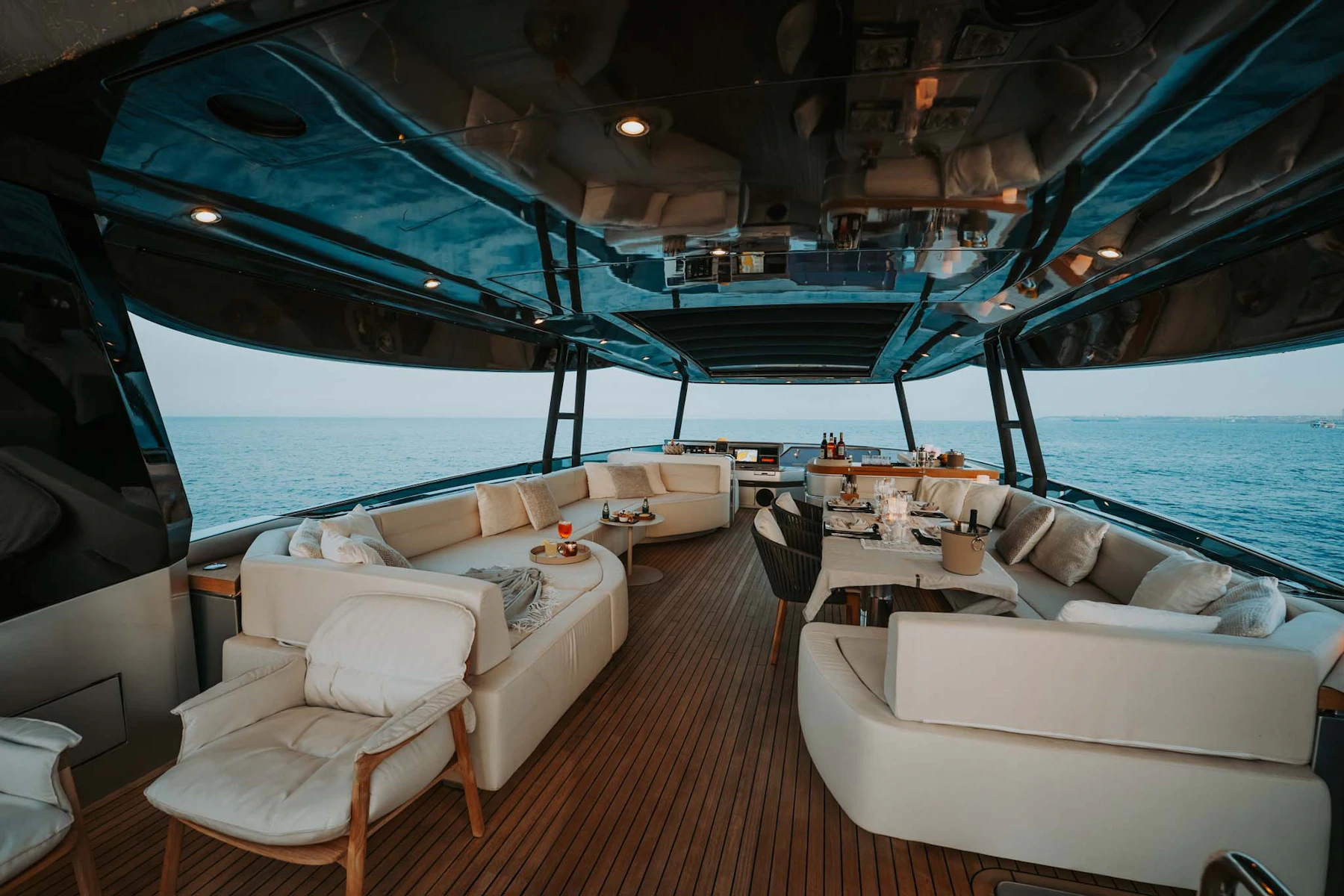 VENUS yacht charter 3
