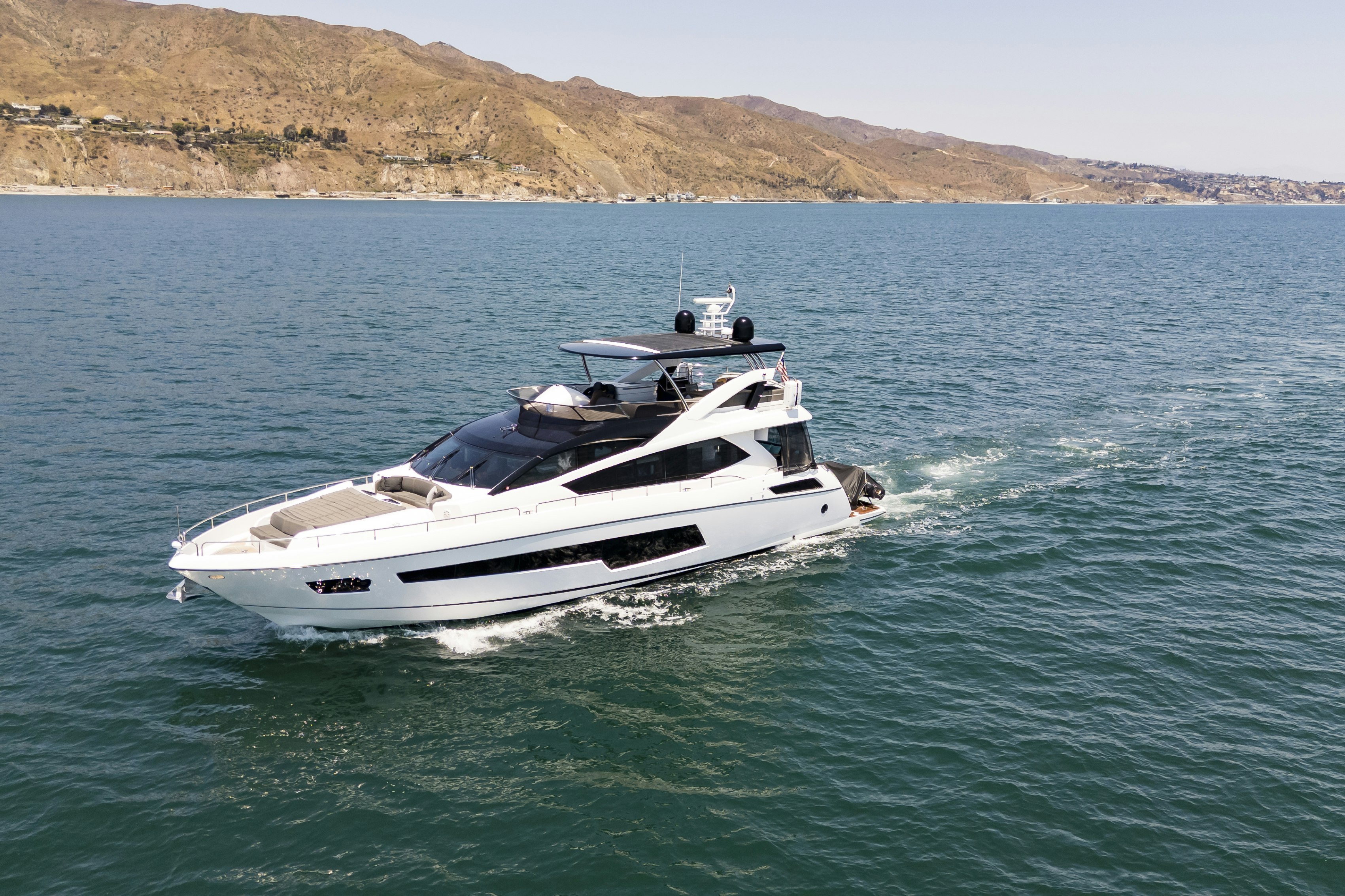 SEA LA VIE Yacht for Sale | 75' (22.86m) 2016 Sunseeker | N&J