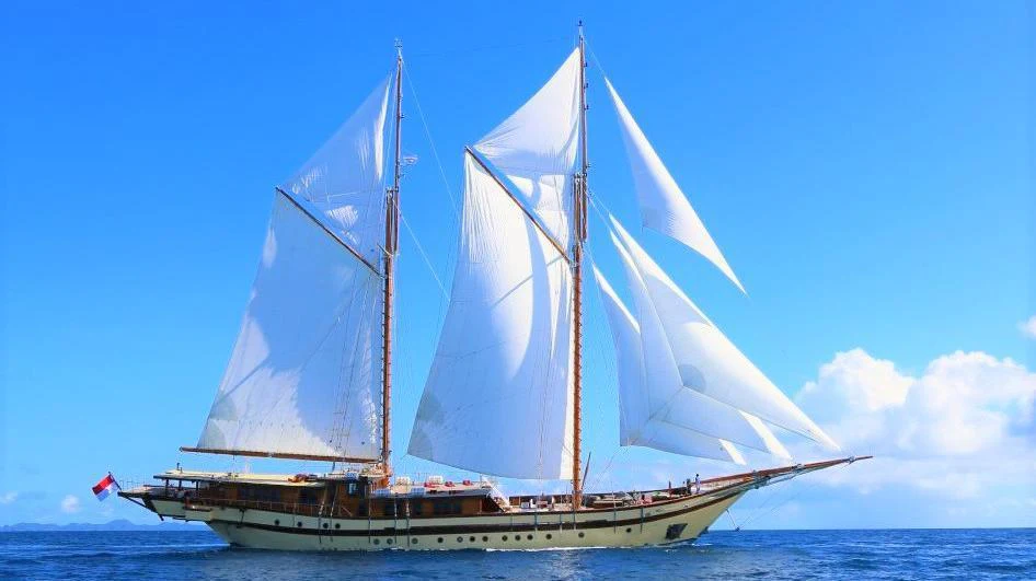 LAMIMA Yacht for Charter