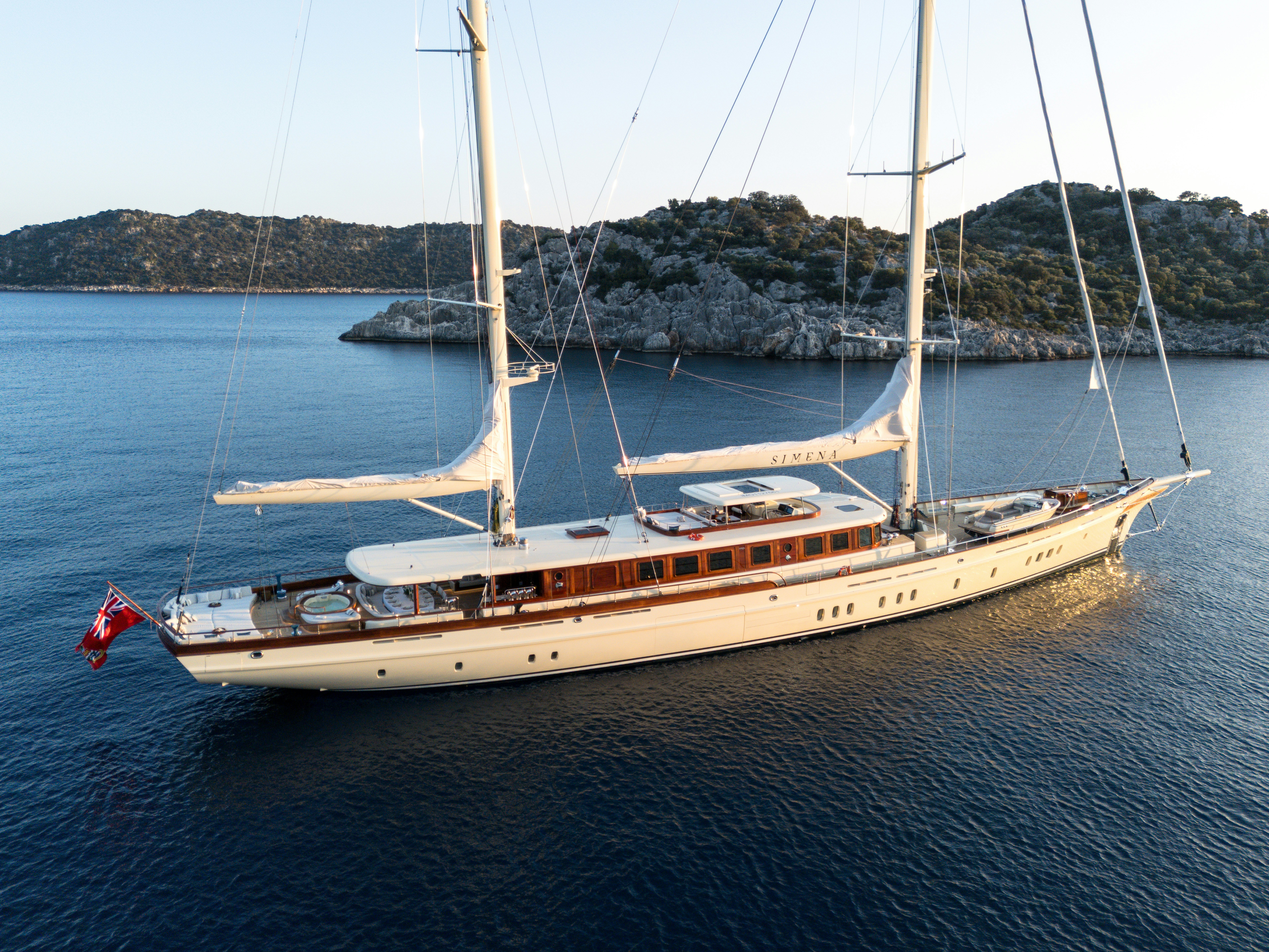 LIARA Yacht for Sale in Antigua and Barbuda | 112