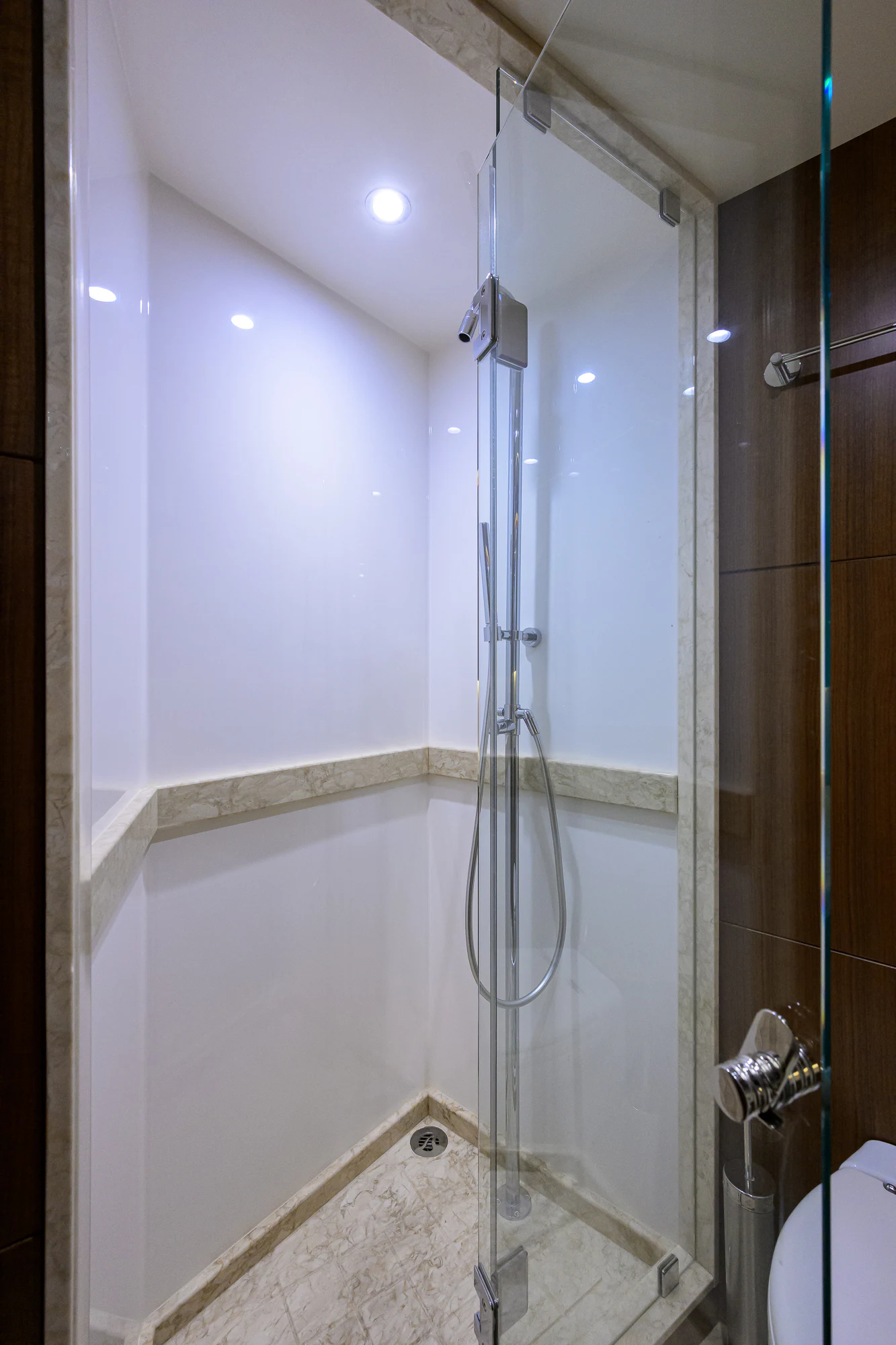 a shower with a glass door aboard CHINDON Yacht for Sale