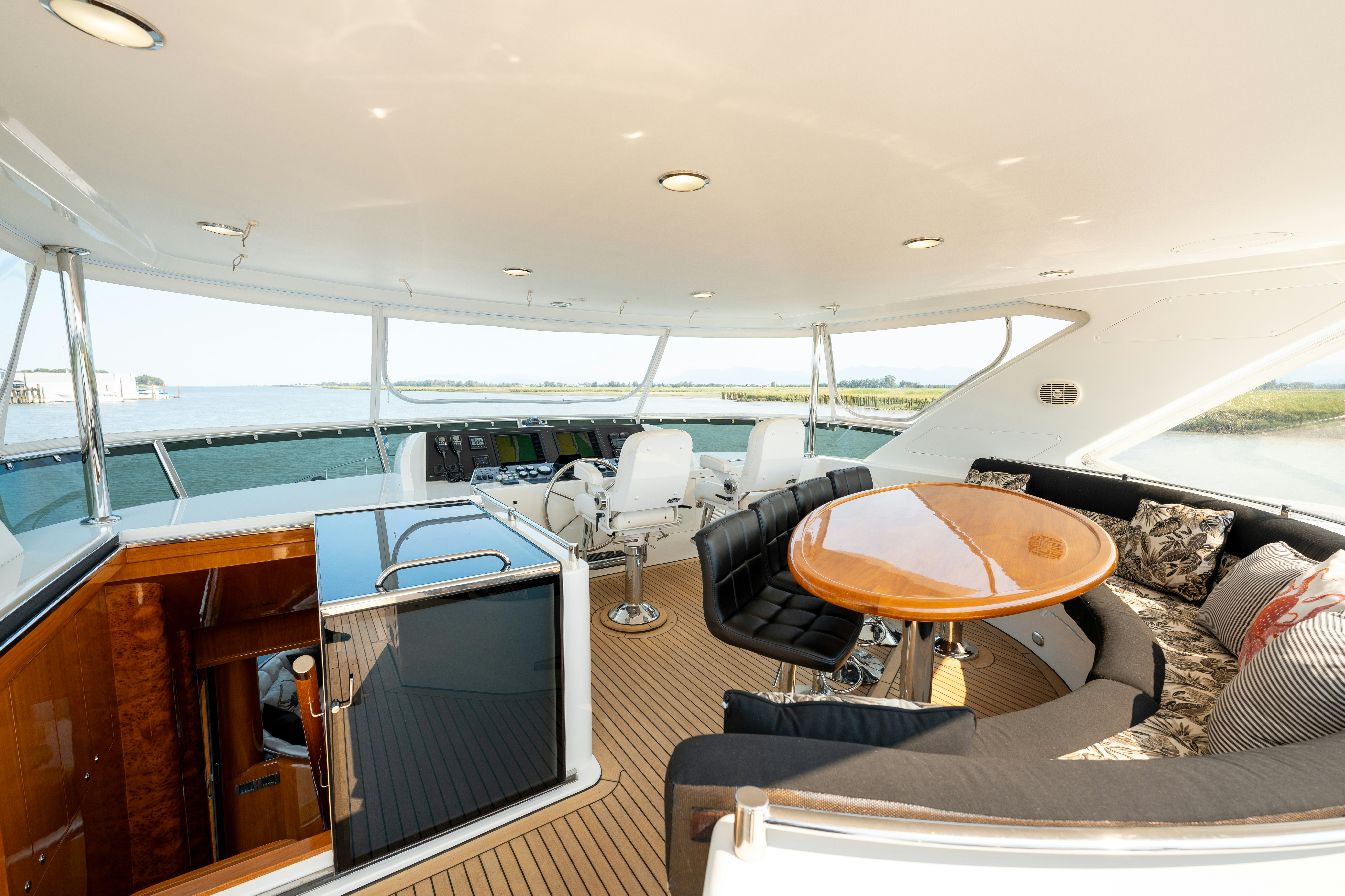 inside of a boat aboard MEMORY BANK Yacht for Sale