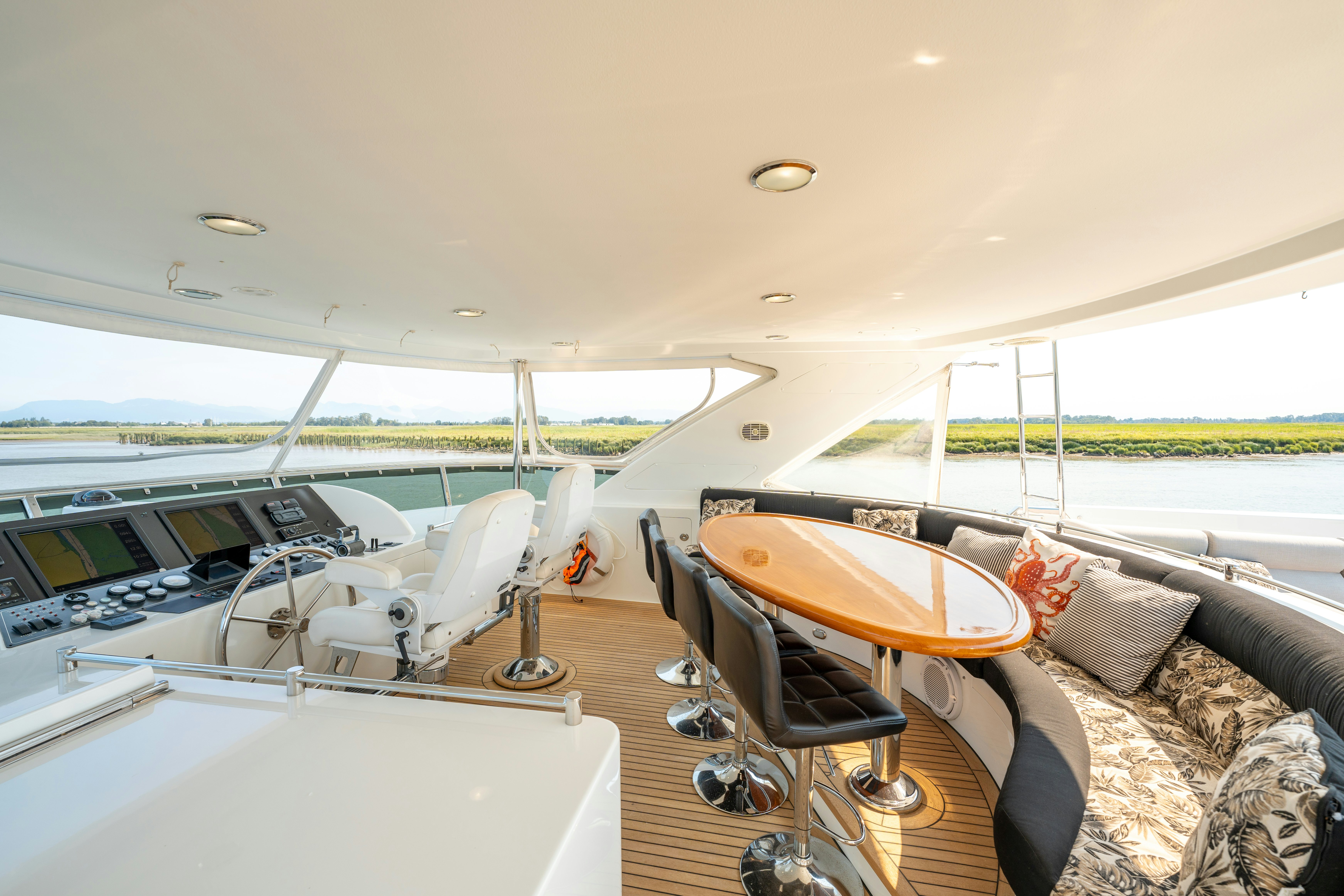 inside of a boat aboard MEMORY BANK Yacht for Sale