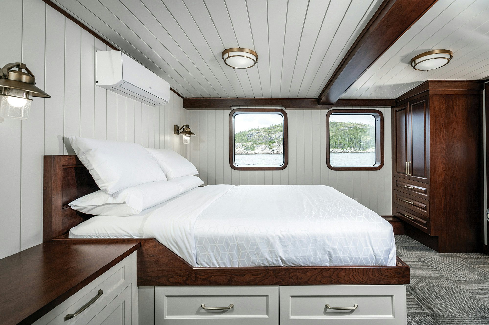 a bed with white sheets aboard ANNE S PIERCE Yacht for Sale