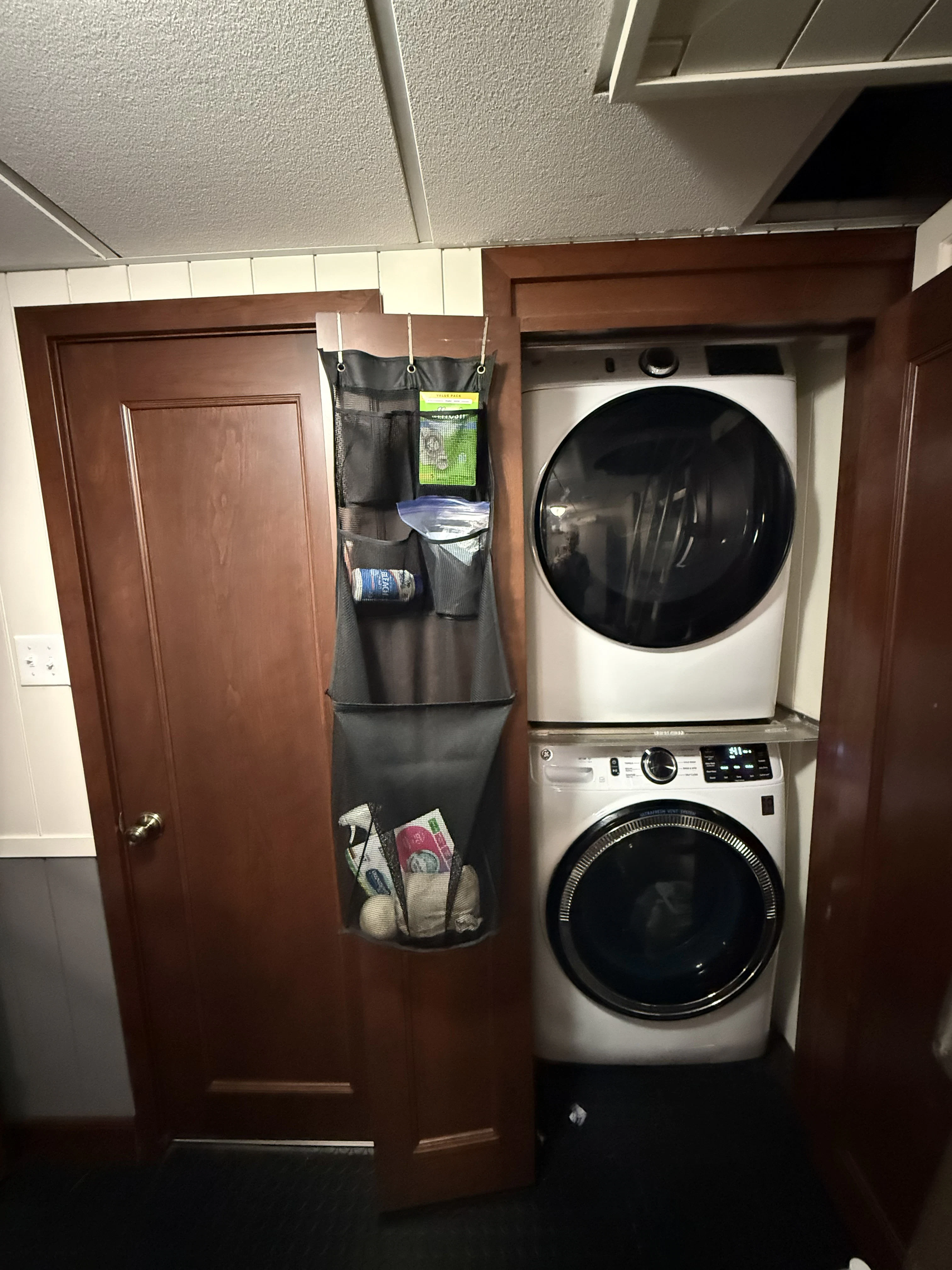 a washer and dryer in a room aboard ANNE S PIERCE Yacht for Sale
