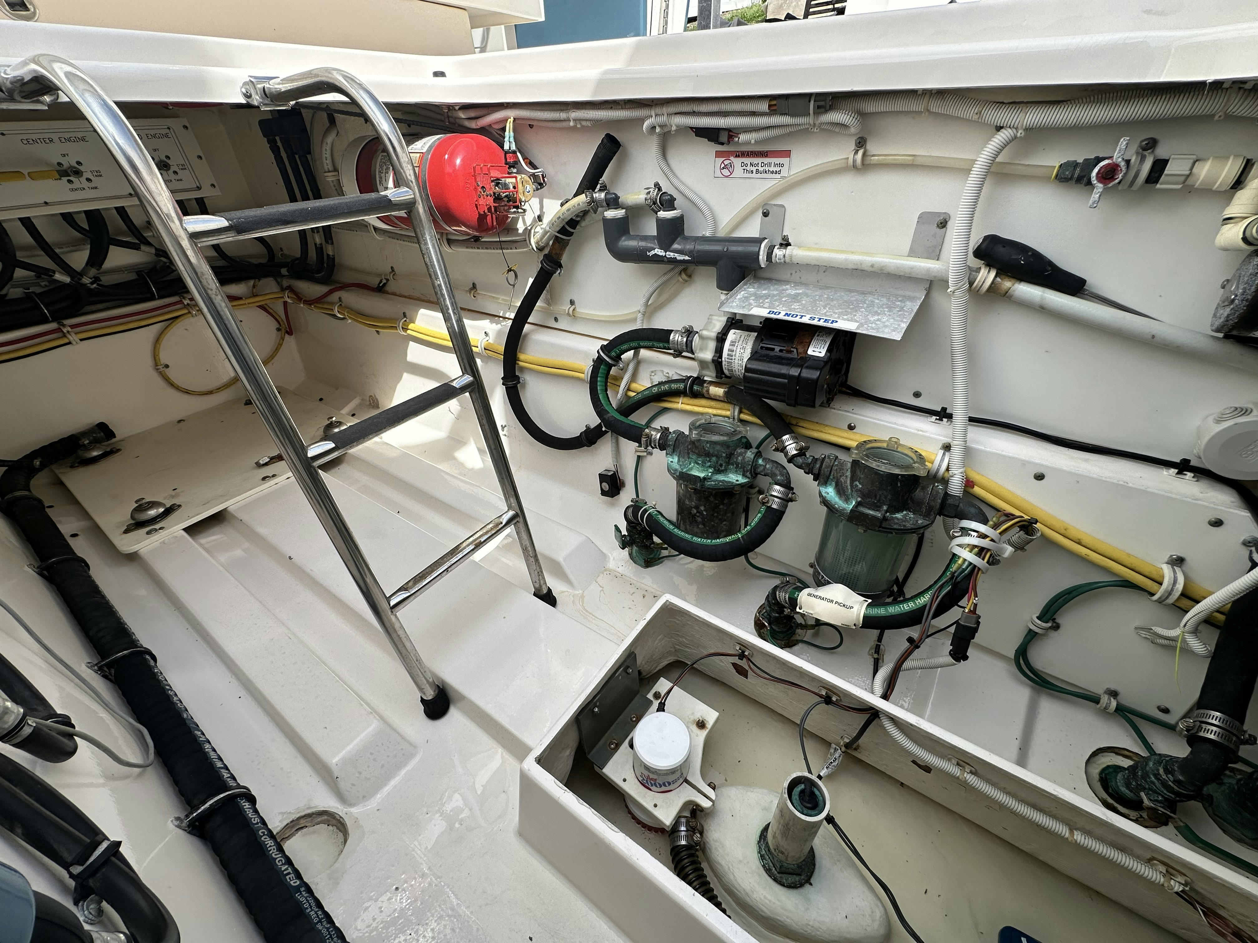 a machine with wires and tubes aboard PURSUIT S 408 Yacht for Sale