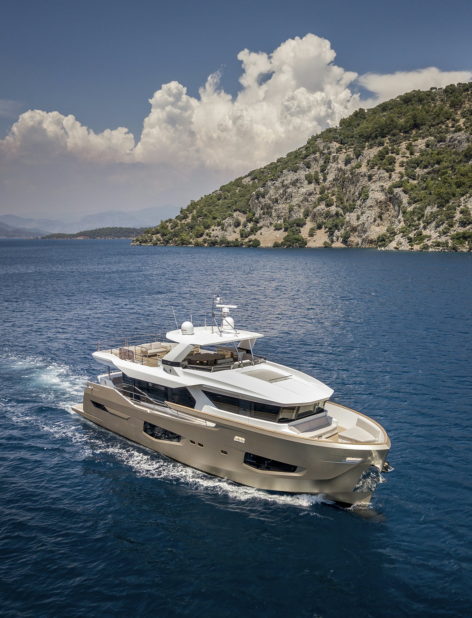 a boat on the water aboard NUMARINE 26XP/25 Yacht for Sale