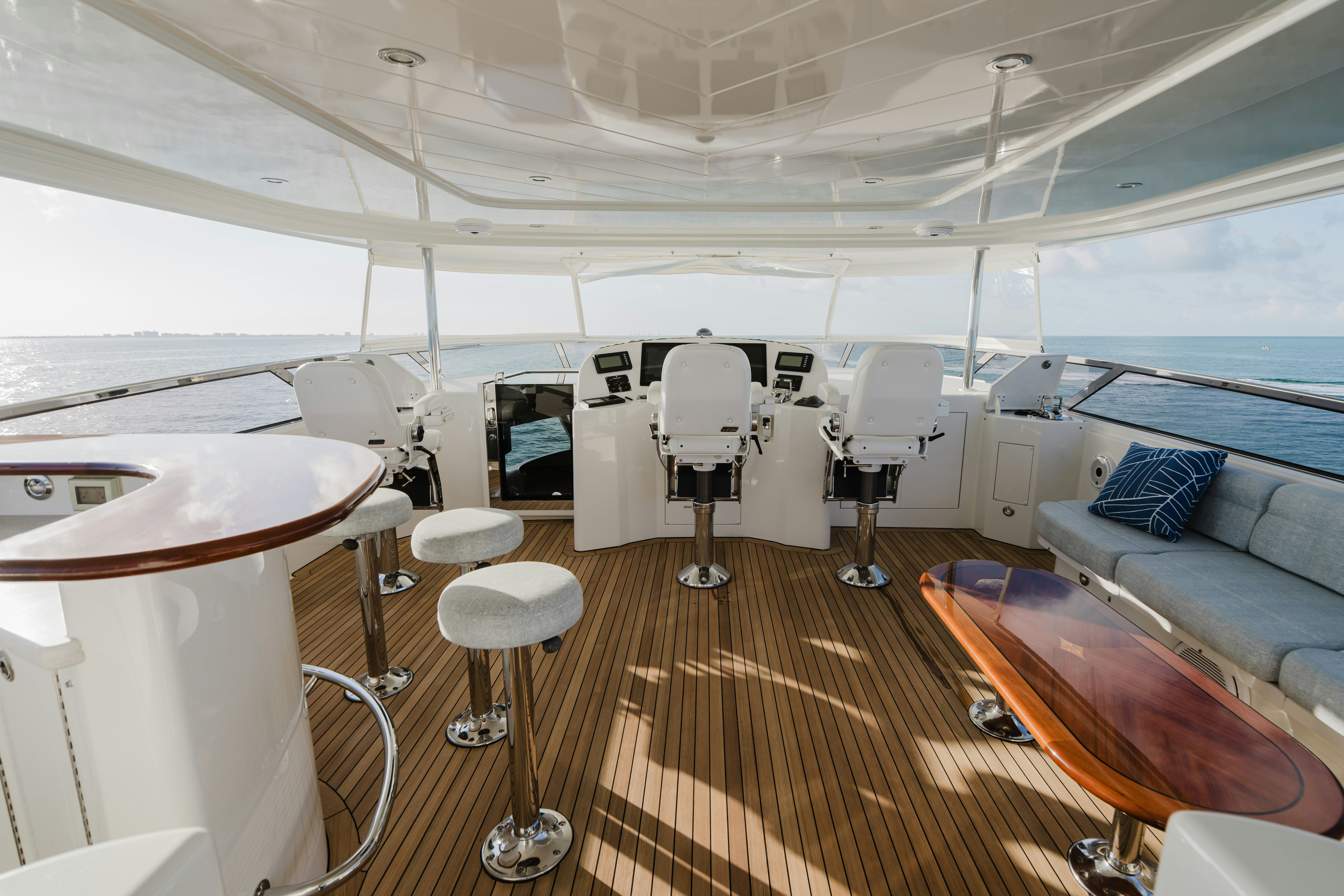 inside of a boat aboard SEAQUINN Yacht for Sale
