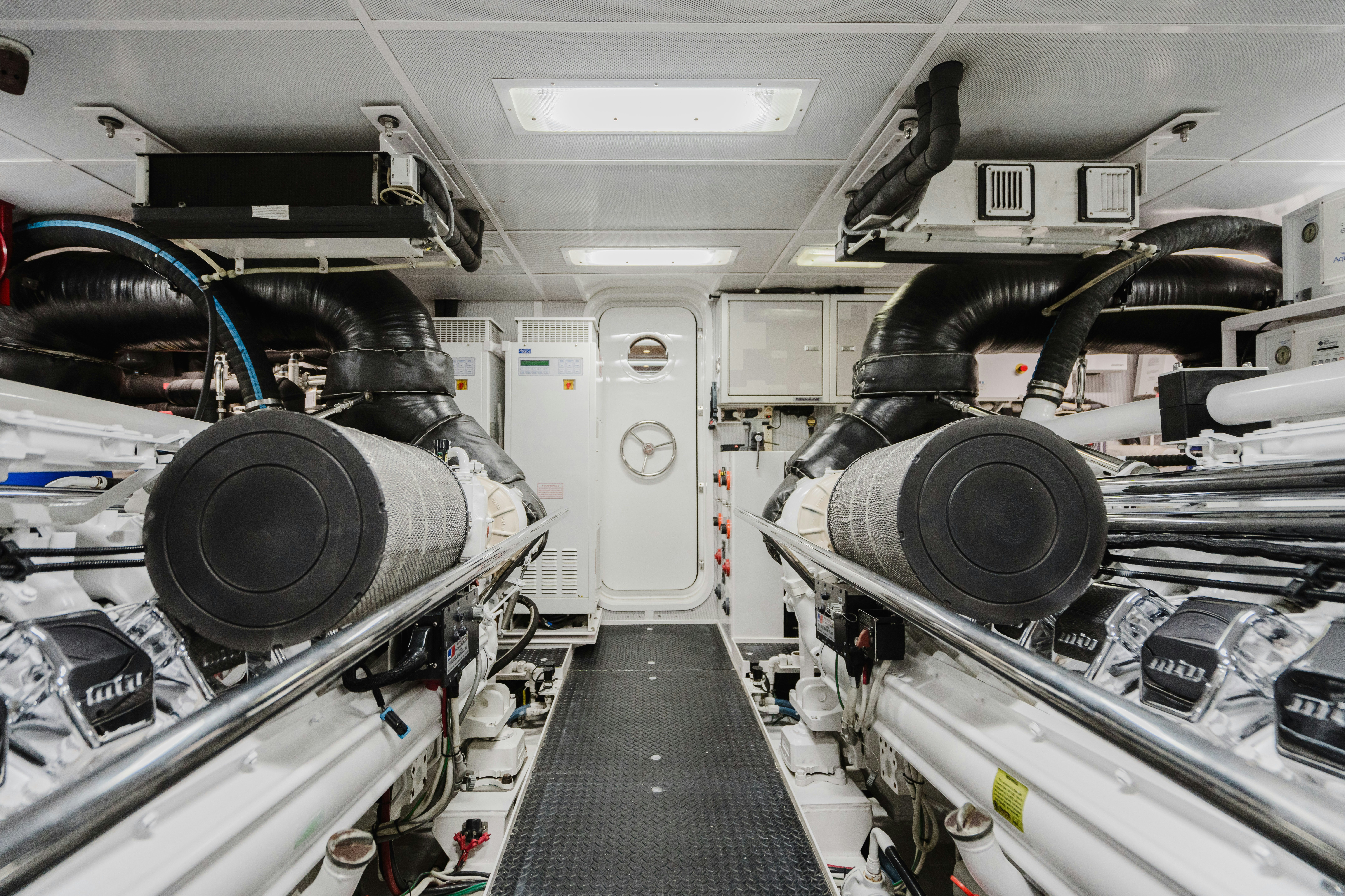 a room with machines aboard SEAQUINN Yacht for Sale