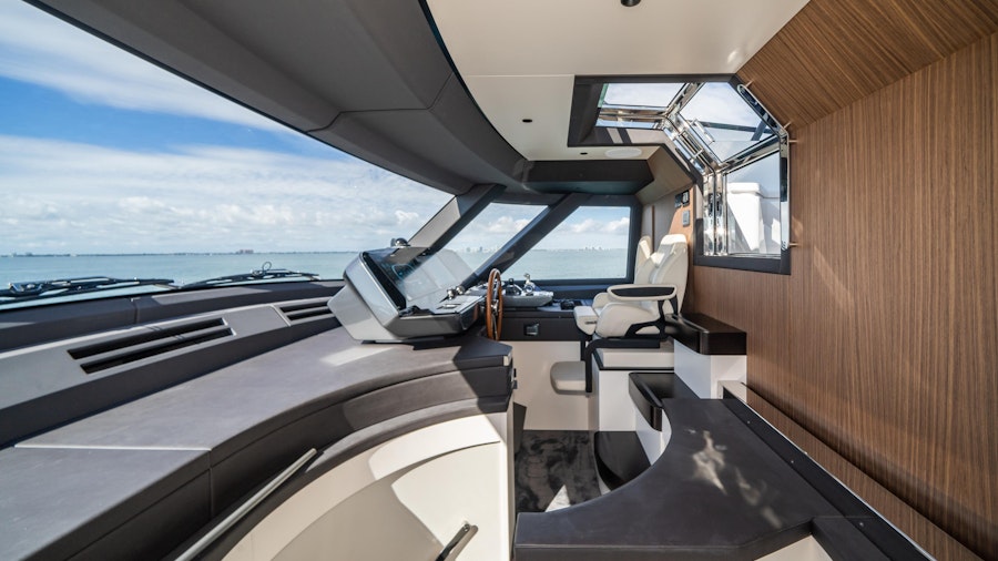 GUBA TIMES Yacht GUBA TIMES Yacht