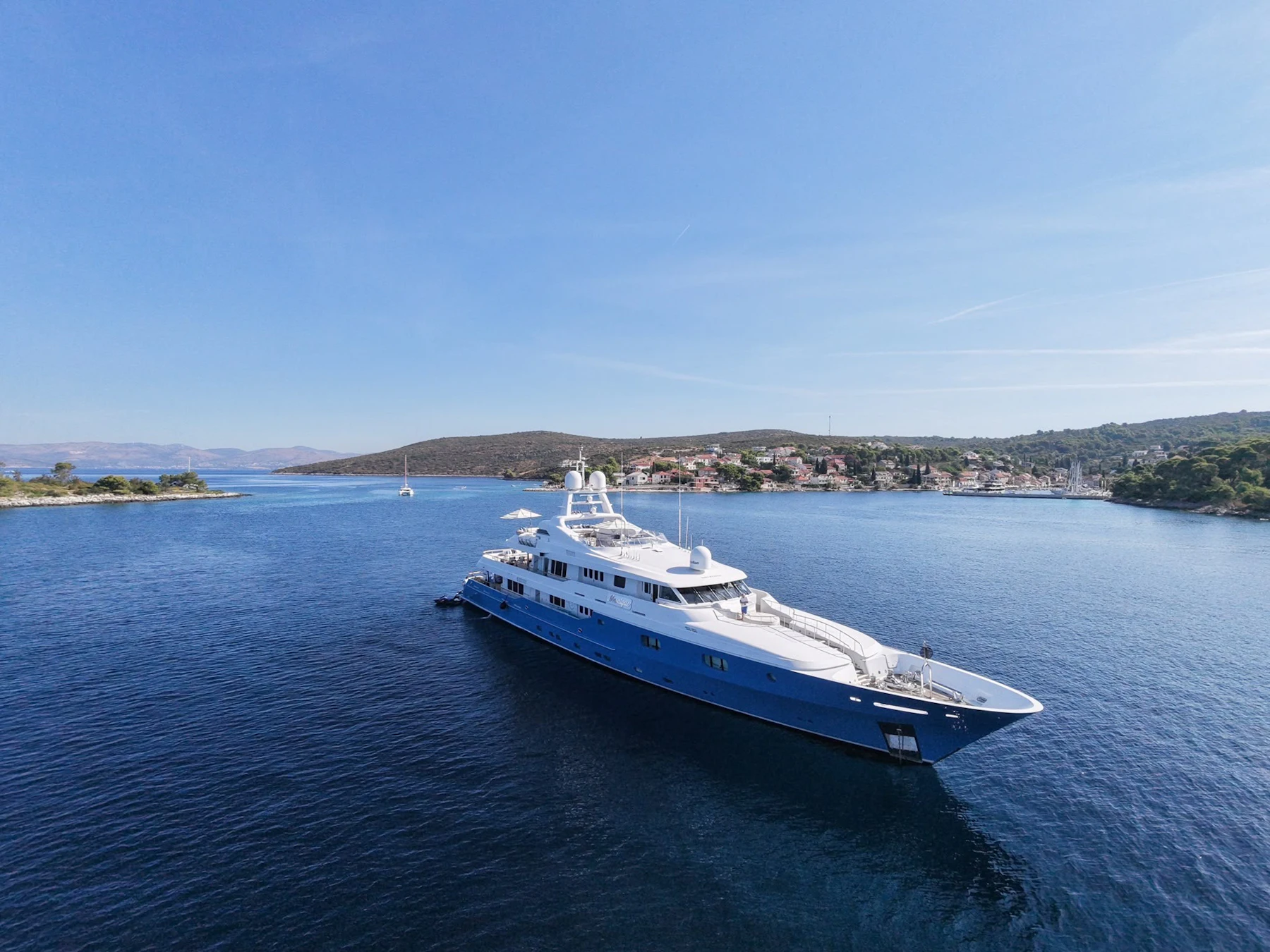 MOSAIQUE yacht charter 3