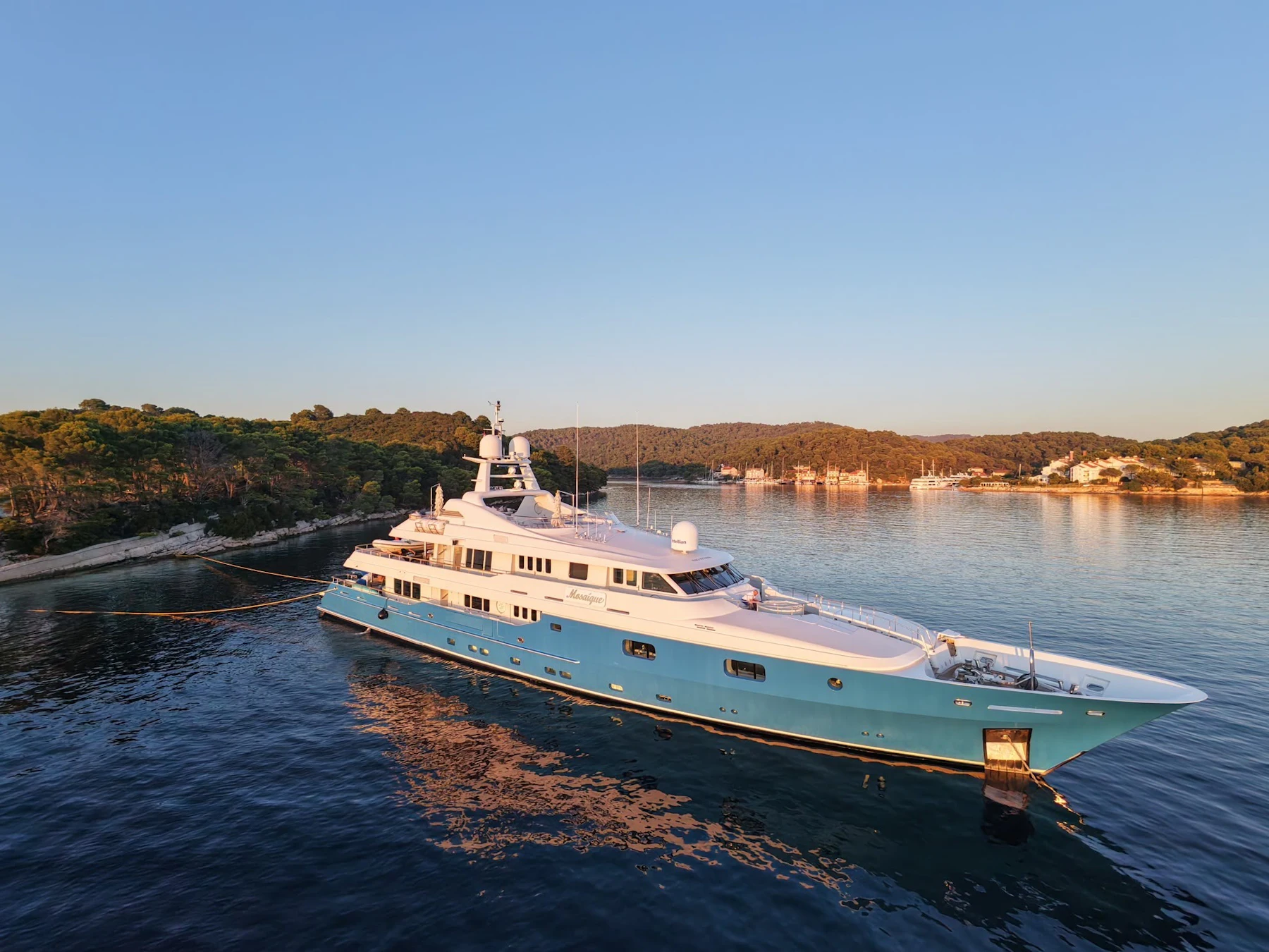 MOSAIQUE yacht charter 2