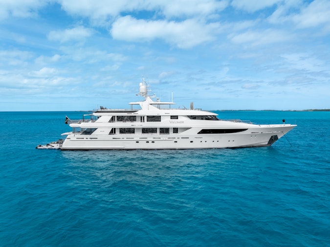 VALINOR Yacht