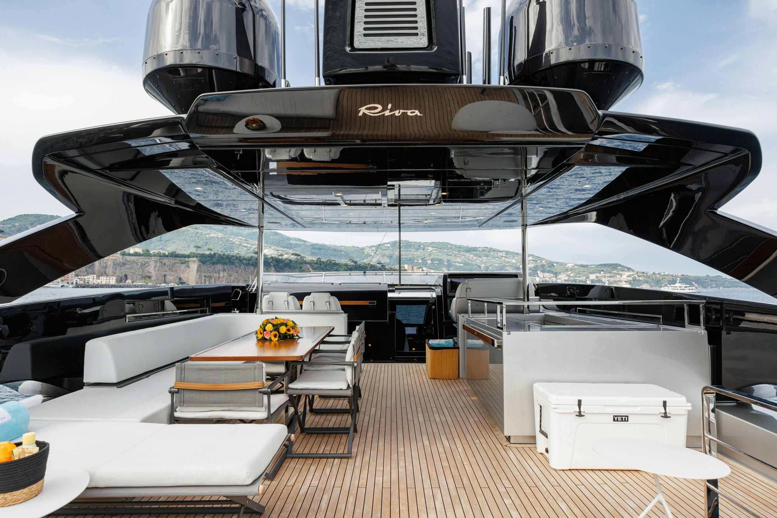 a boat on the water aboard STILE DI VITA Yacht for Sale
