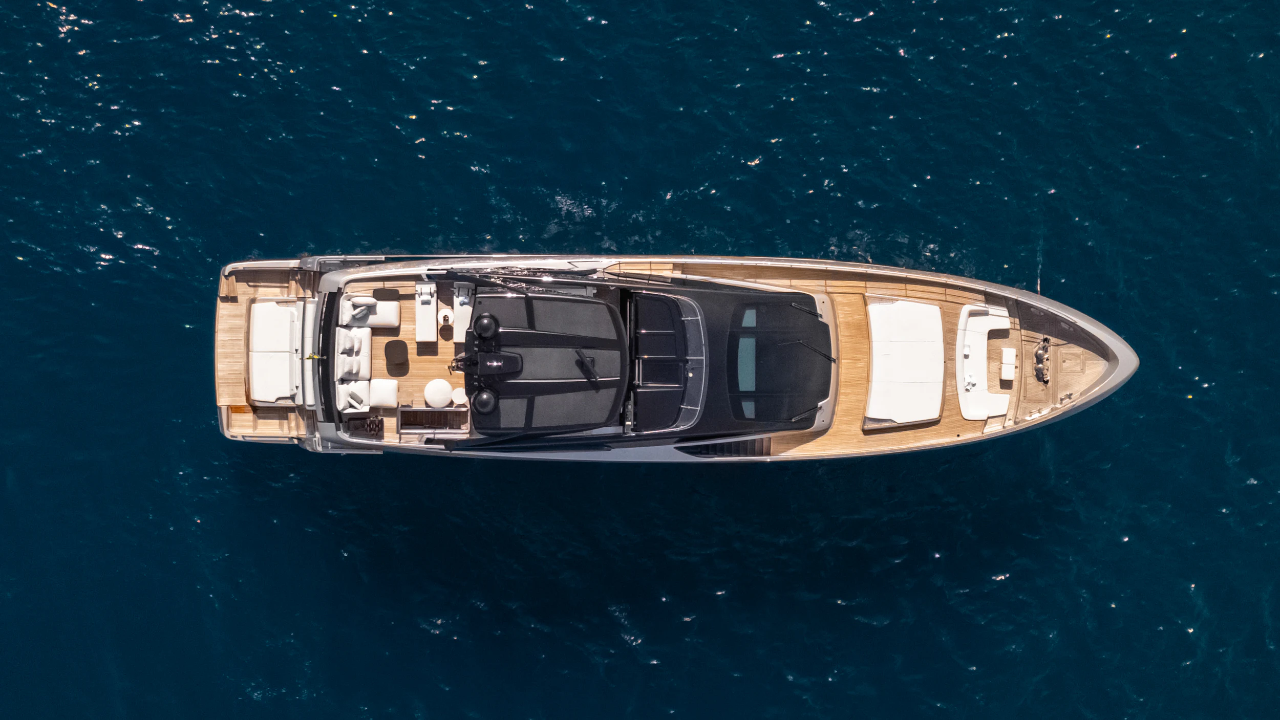 a space ship in the water aboard STILE DI VITA Yacht for Charter