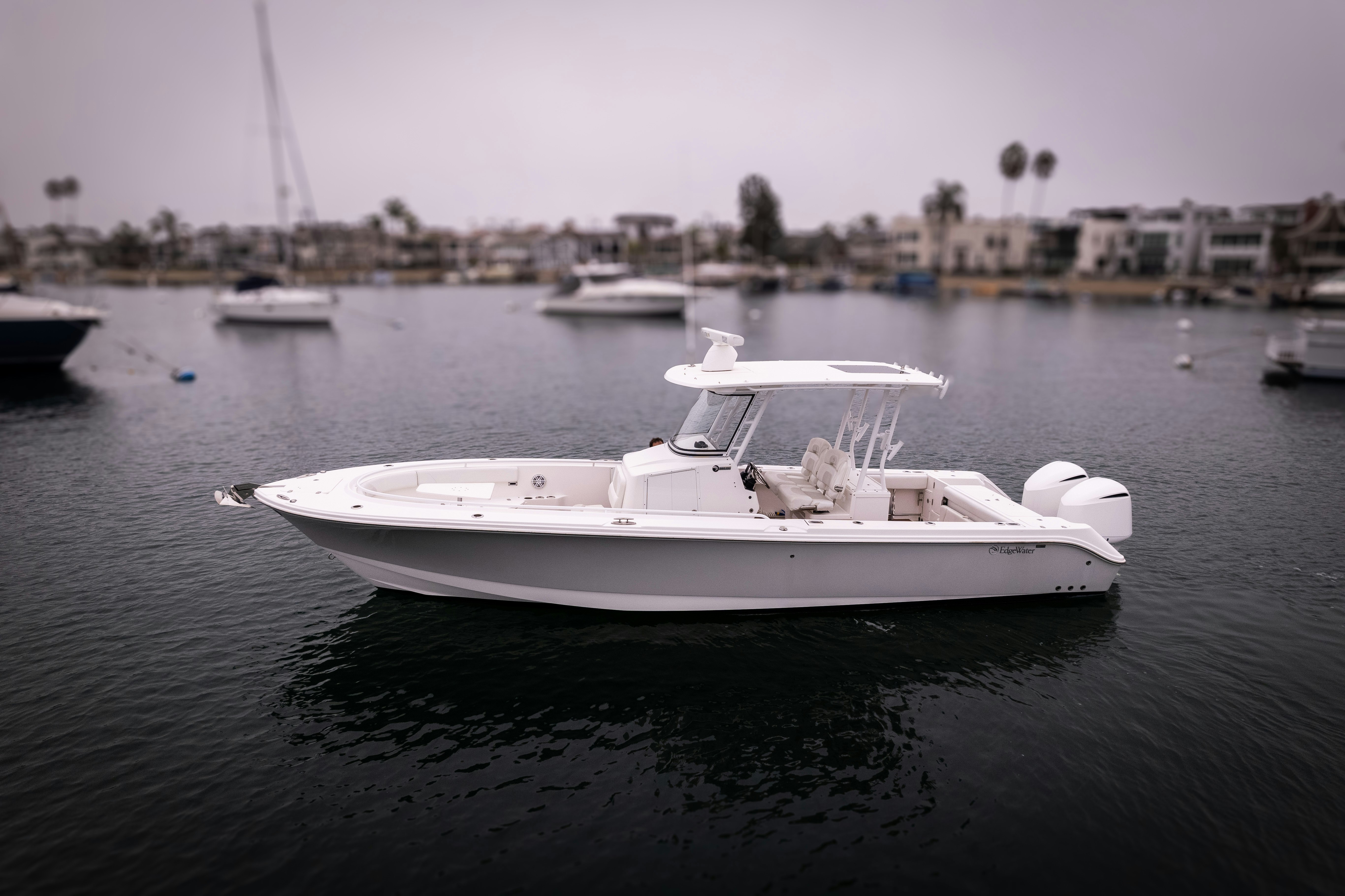 PURE VIDA Yacht for Sale in Newport Beach 32' (9.75m) 2017 Edgewater