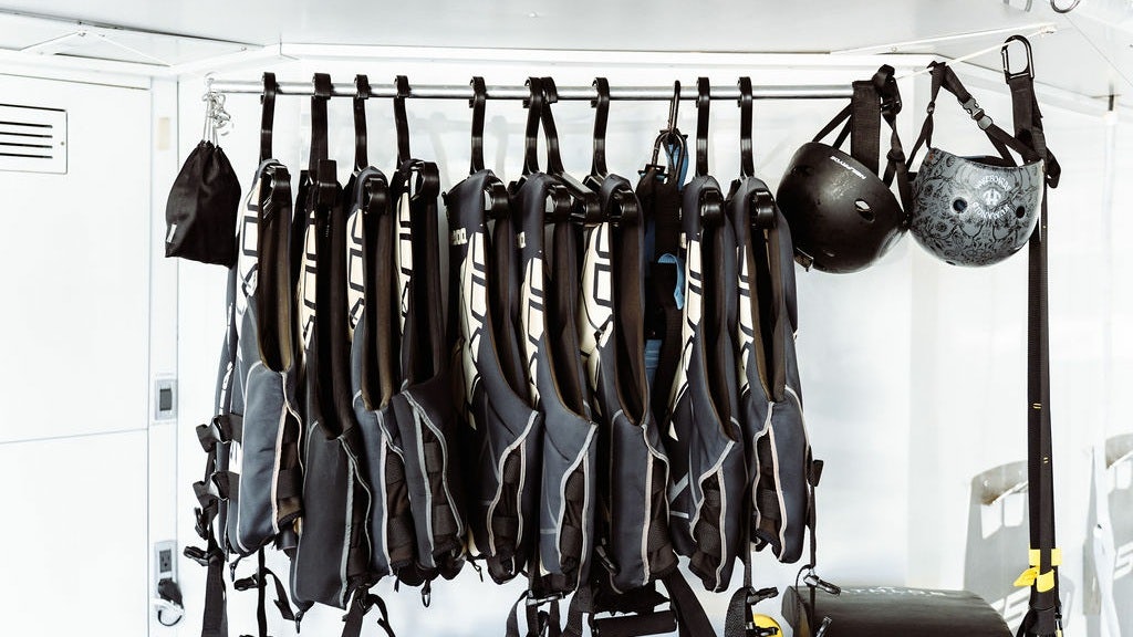 shape, arrow aboard LADY BETH Yacht for Charter