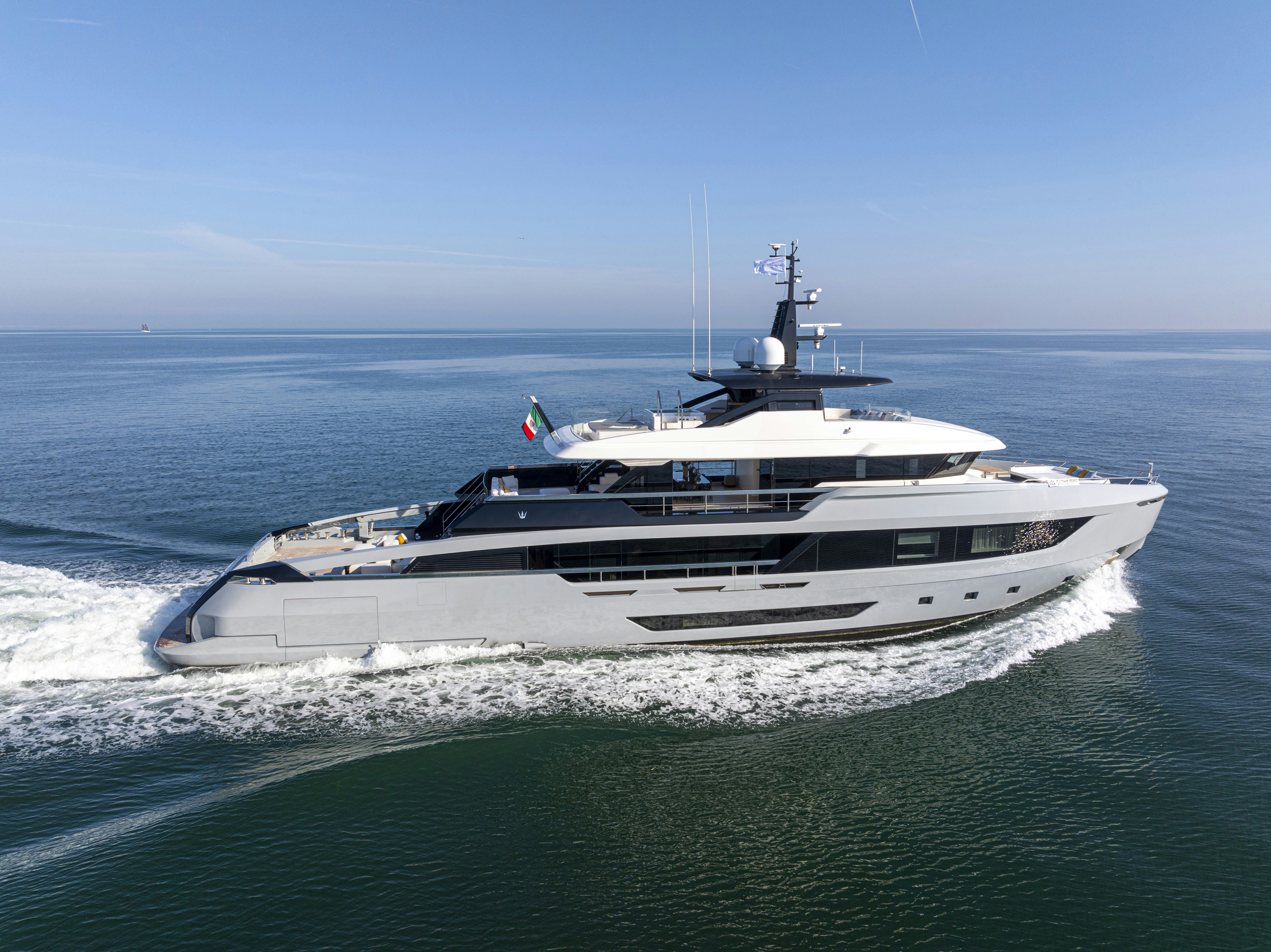 OCEAN KING DOGE 500 Yacht for Sale | 163' 5