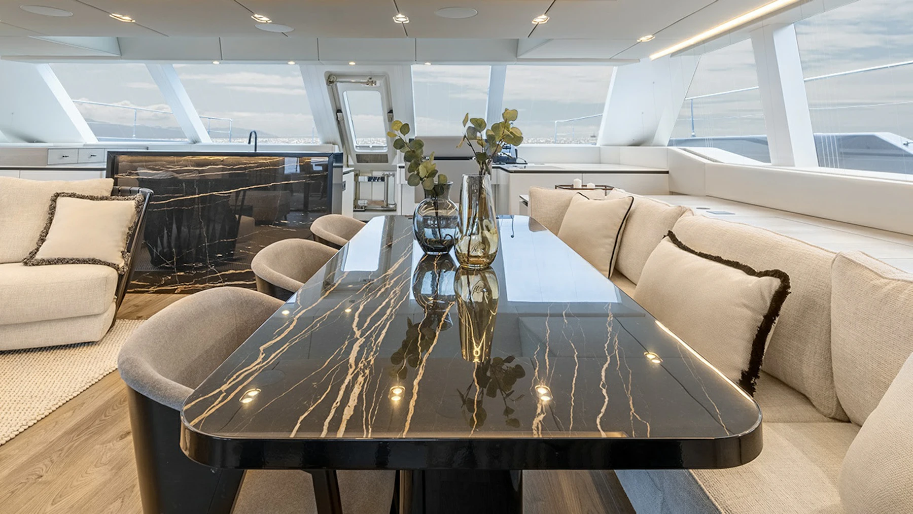 GIGI yacht charter 4