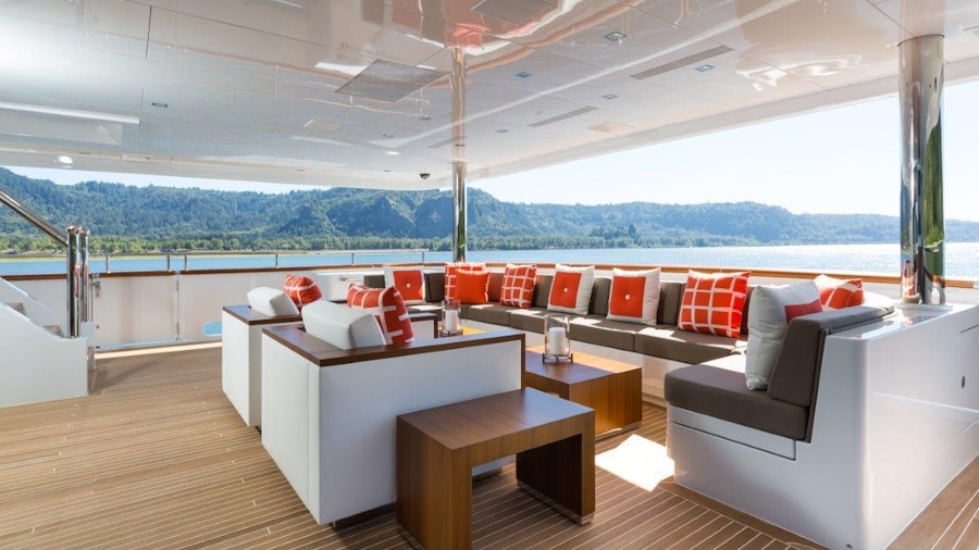 CHASSEUR Yacht CHASSEUR Yacht