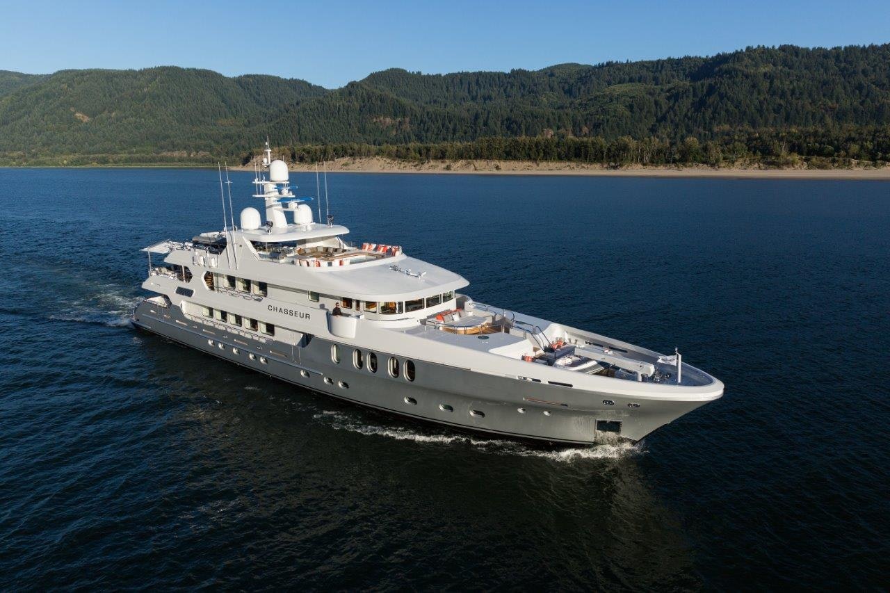 Seasonal Rates for CHASSEUR Private Luxury Yacht For Charter