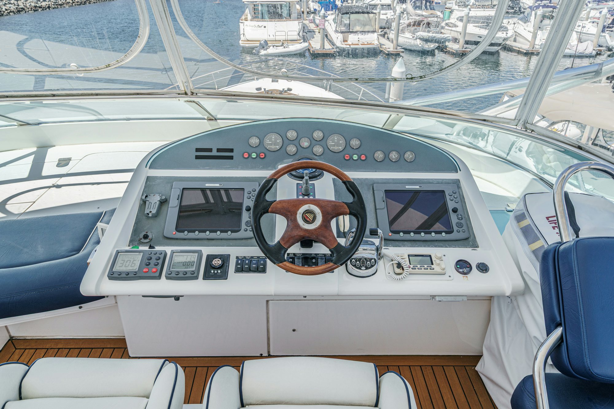 the cockpit of a plane aboard COMPASS ROSE Yacht for Sale