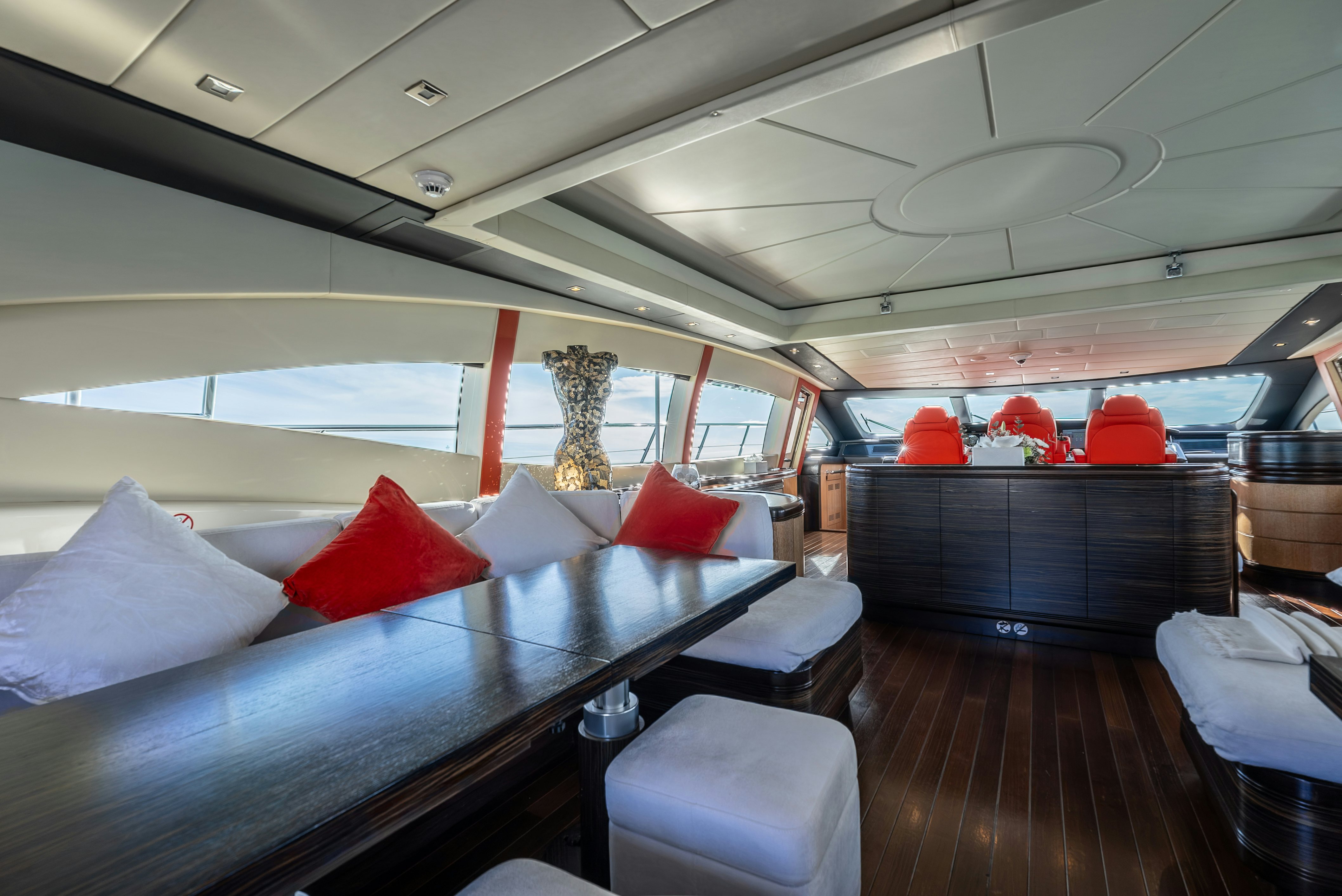 inside of a boat aboard GRAZIADIU Yacht for Sale