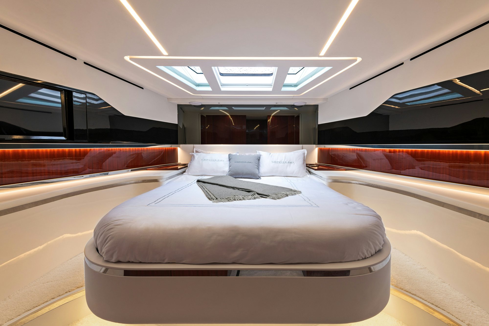 a train with a bed aboard VESPRO 55 Yacht for Sale