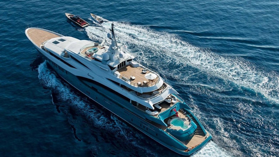 SUNRAYS Yacht SUNRAYS Yacht